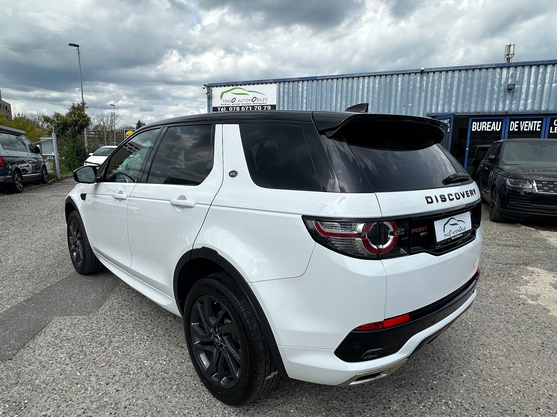 LAND ROVER Discovery Sport 2.0 SD4 Dynamic AT9-image-4