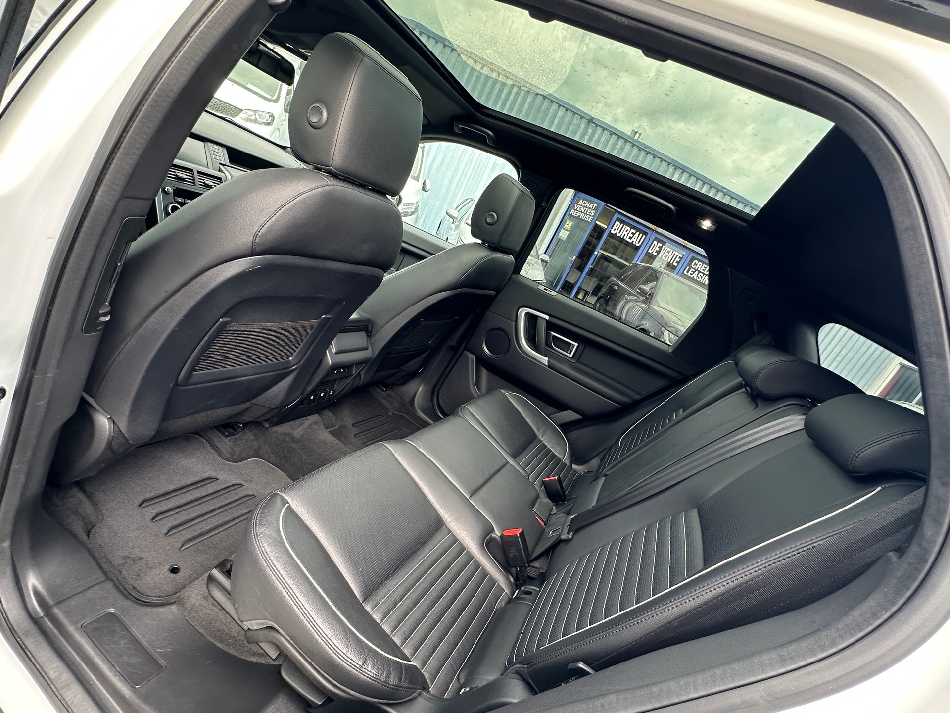 LAND ROVER Discovery Sport 2.0 SD4 Dynamic AT9-image-11