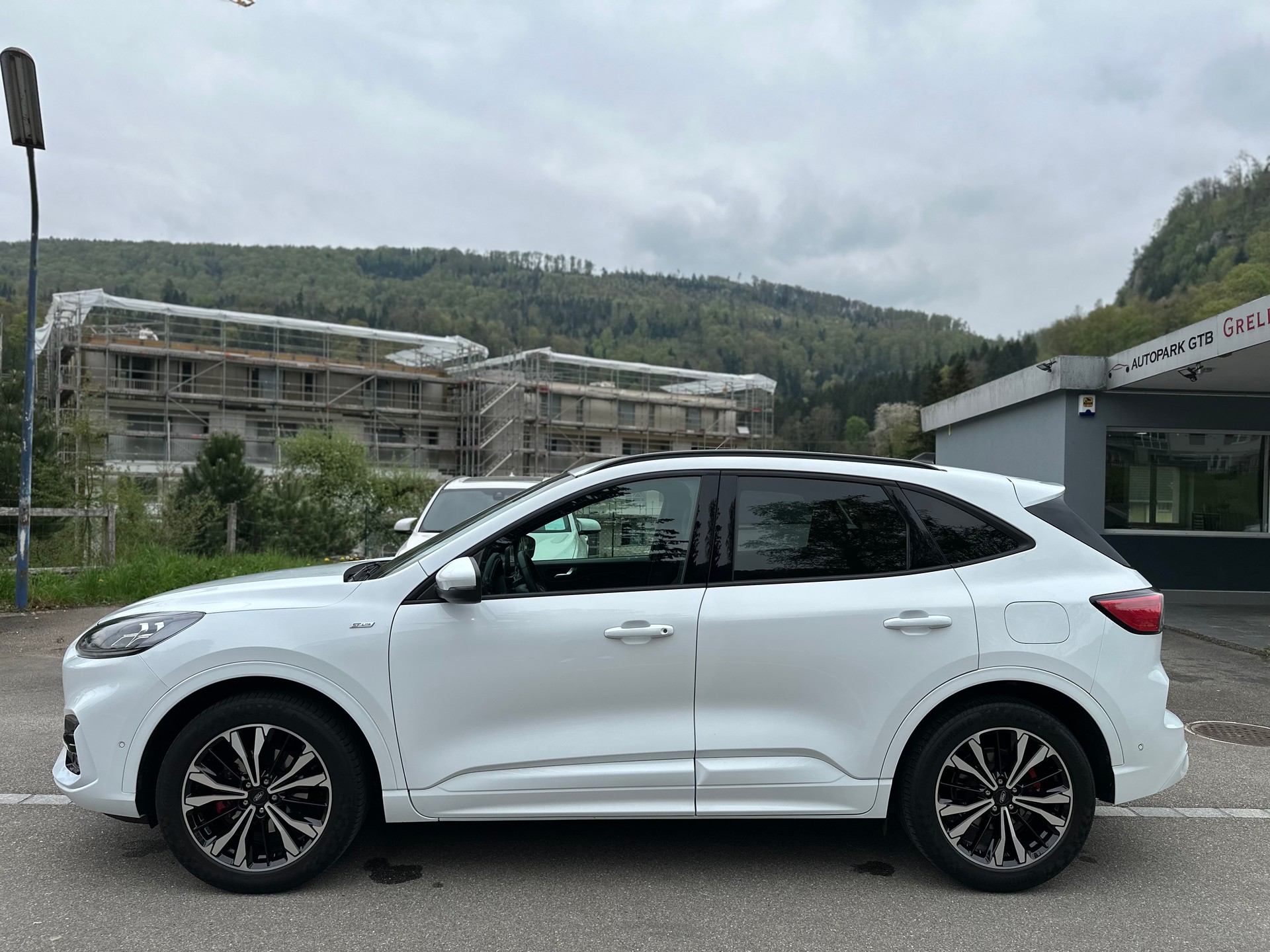 FORD Kuga 2.0 TDCi EcoBlue ST-Line X 4WD-image-3