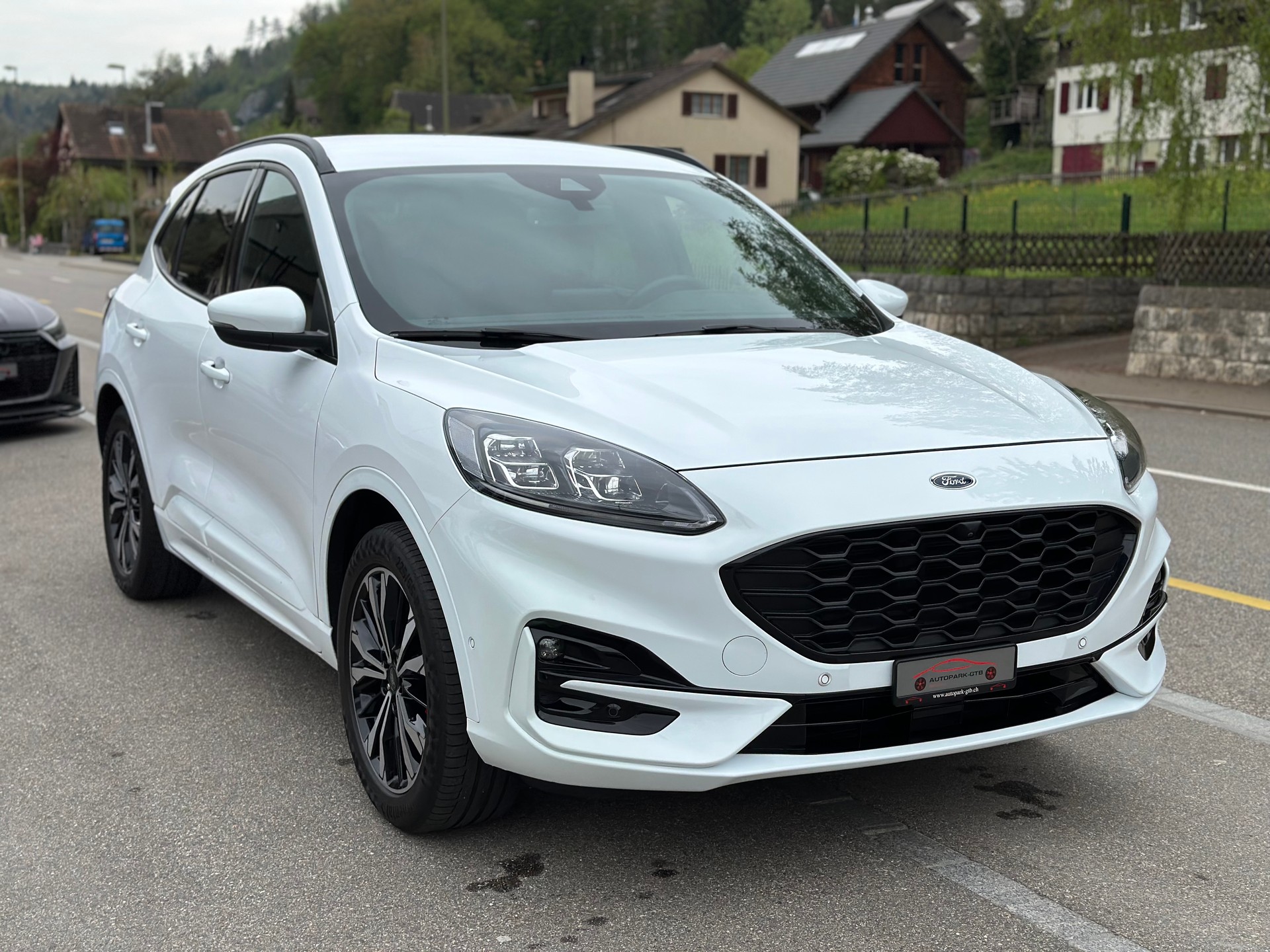 FORD Kuga 2.0 TDCi EcoBlue ST-Line X 4WD-image-1