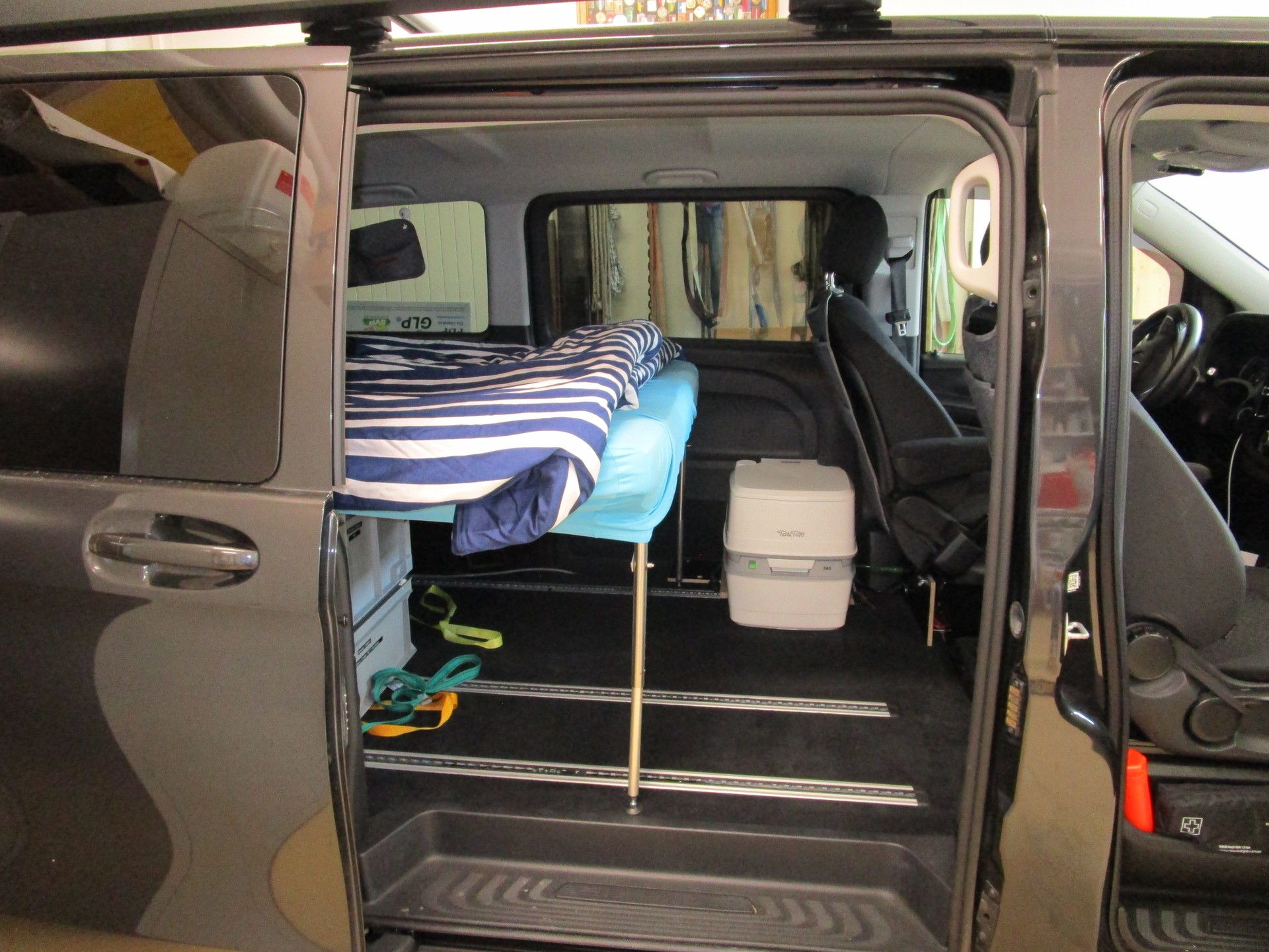 MERCEDES-BENZ Vito 116 CDI Lang Pro Tourer 9G-Tronic-image-8