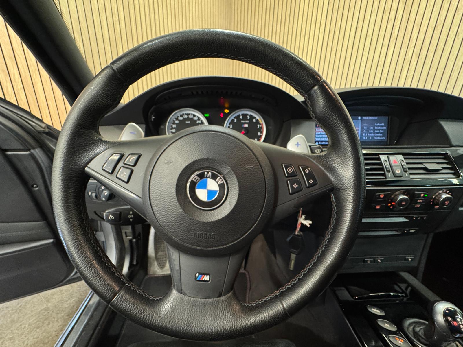 BMW M5-image-8