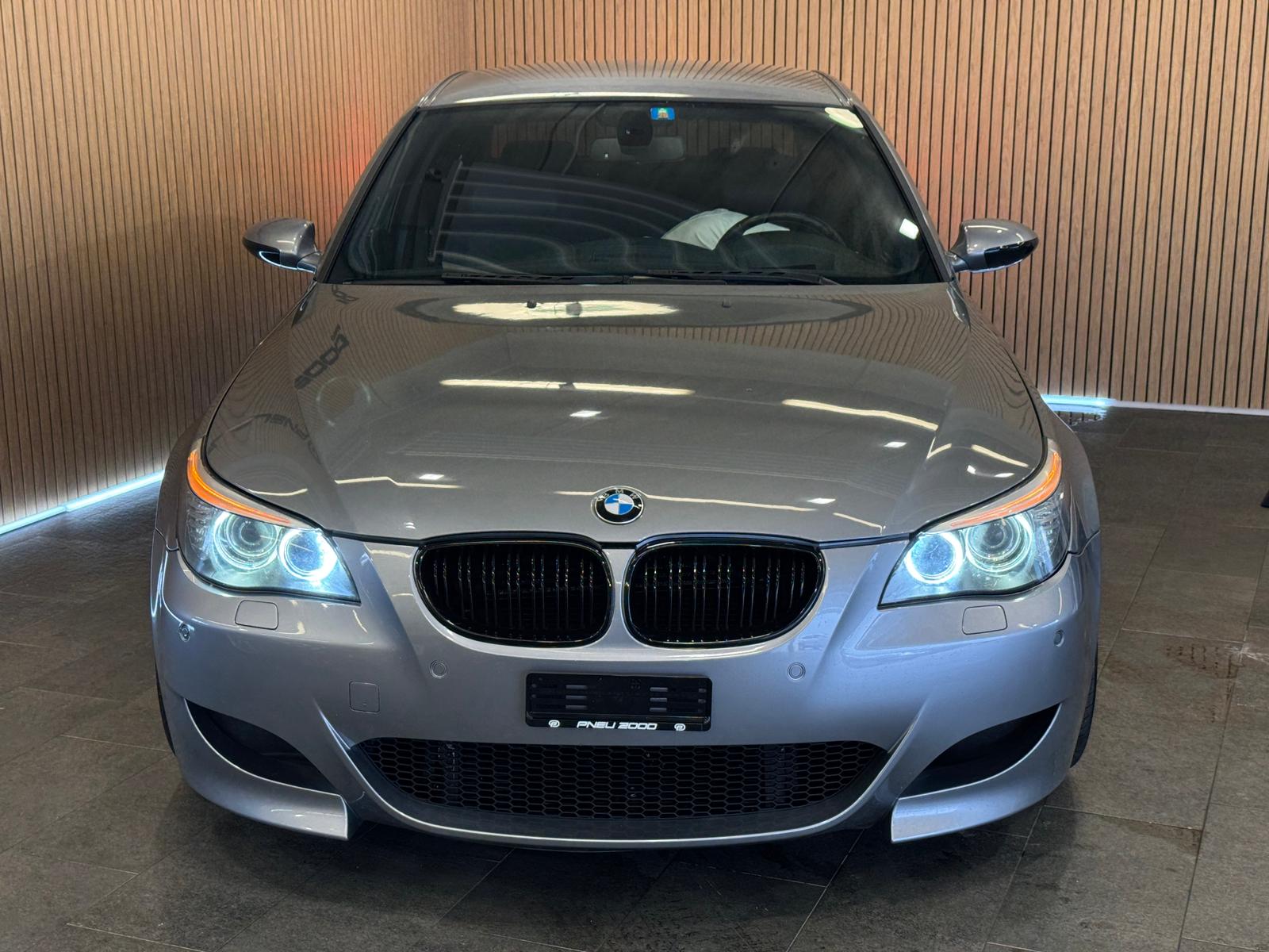 BMW M5-image-1