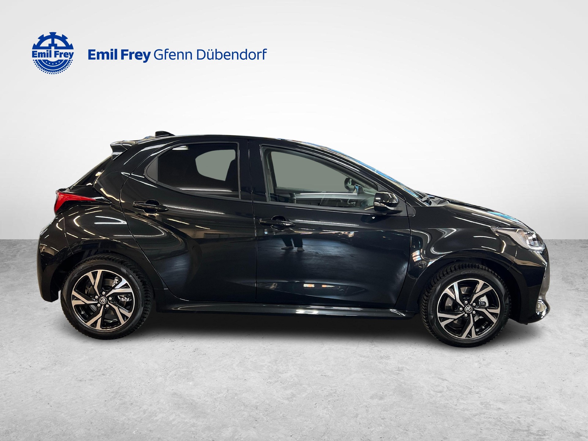 TOYOTA Yaris 1.5 VVT-i HSD Trend-image-5