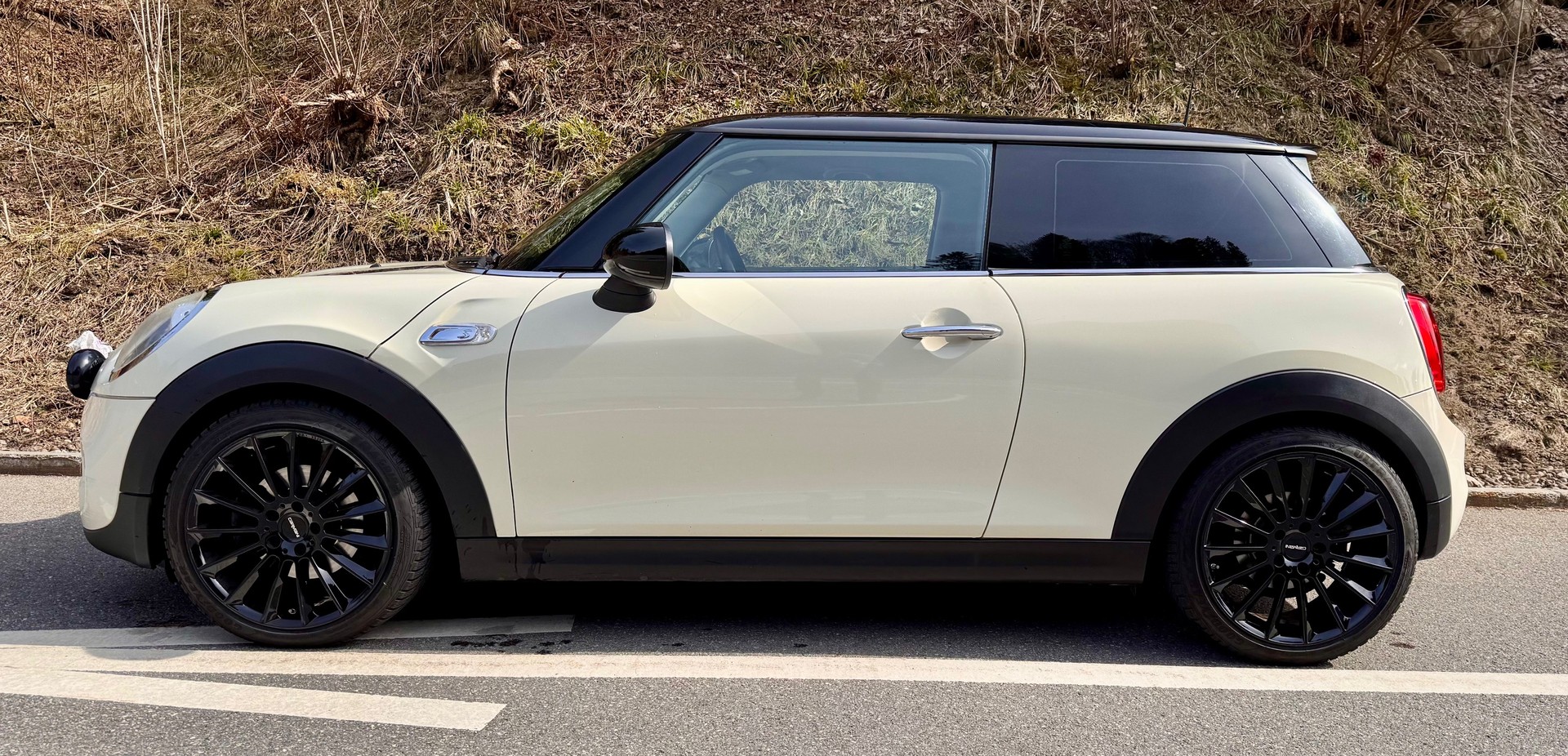 MINI Cooper S-image-1