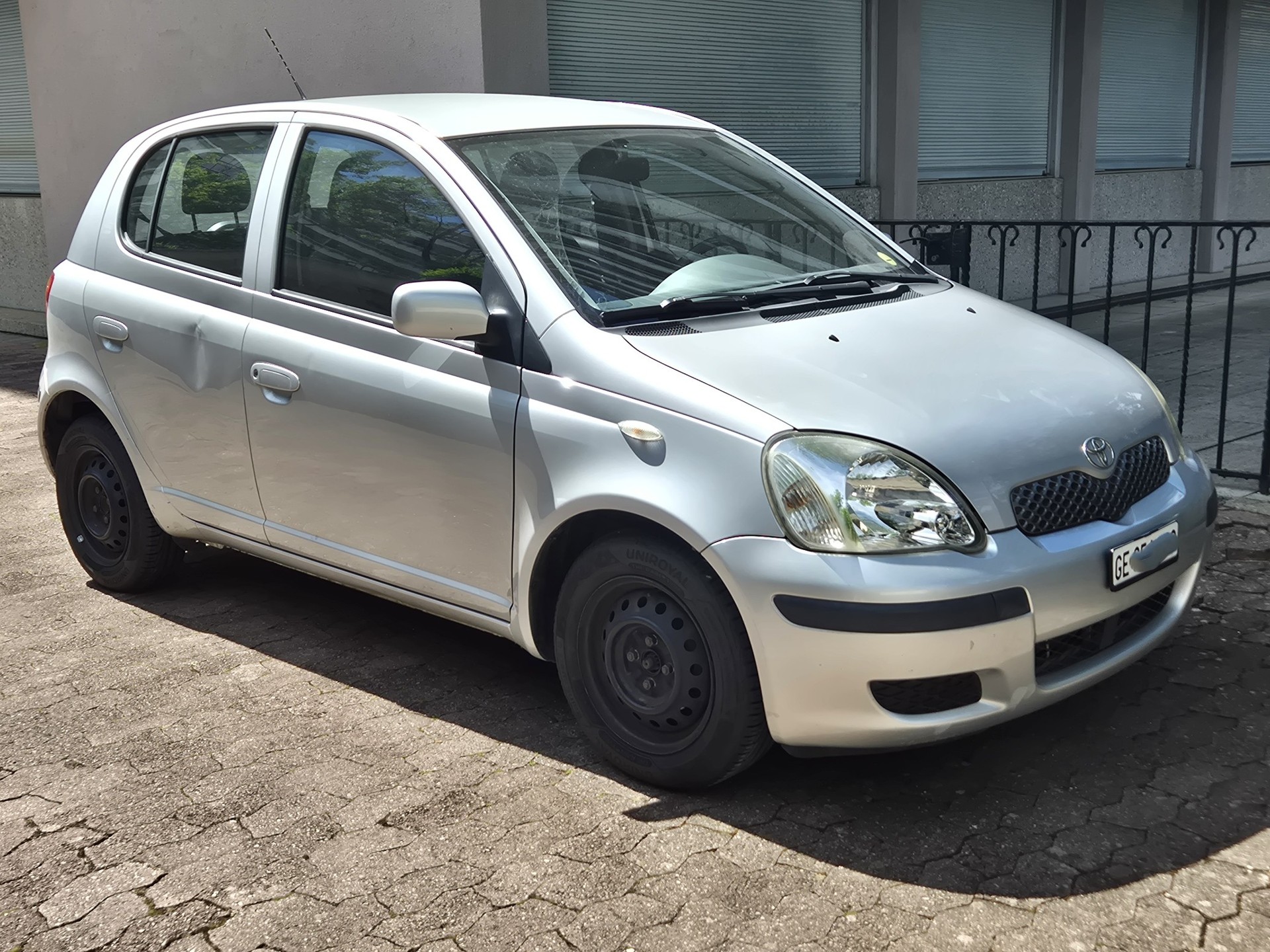 TOYOTA 1.3 16V Linea Luna-image-0