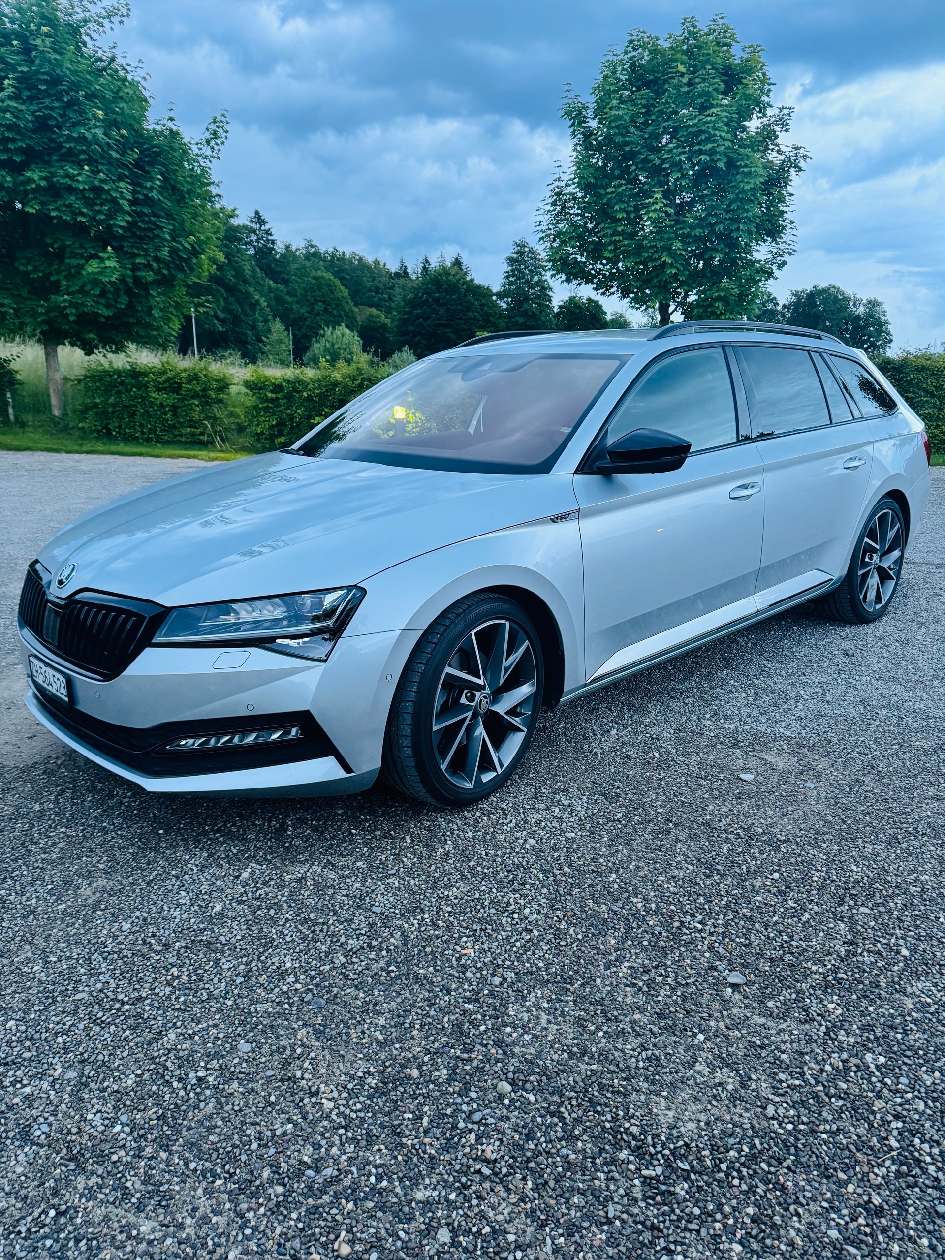 SKODA 2.0 TDI 200 SportLine 4x4 DSG-image-1