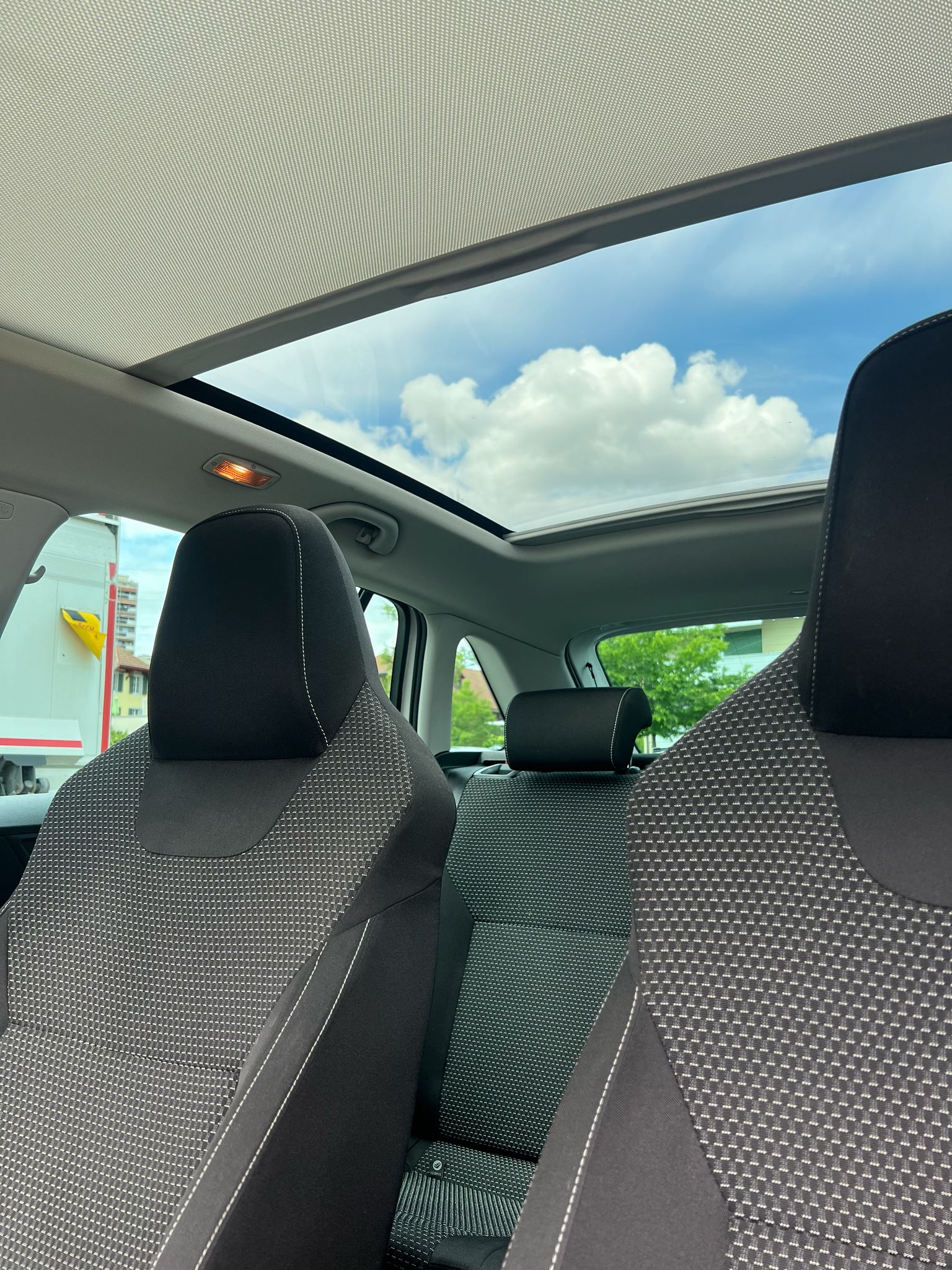 SKODA 1.4 TSI Ambition DSG-image-8