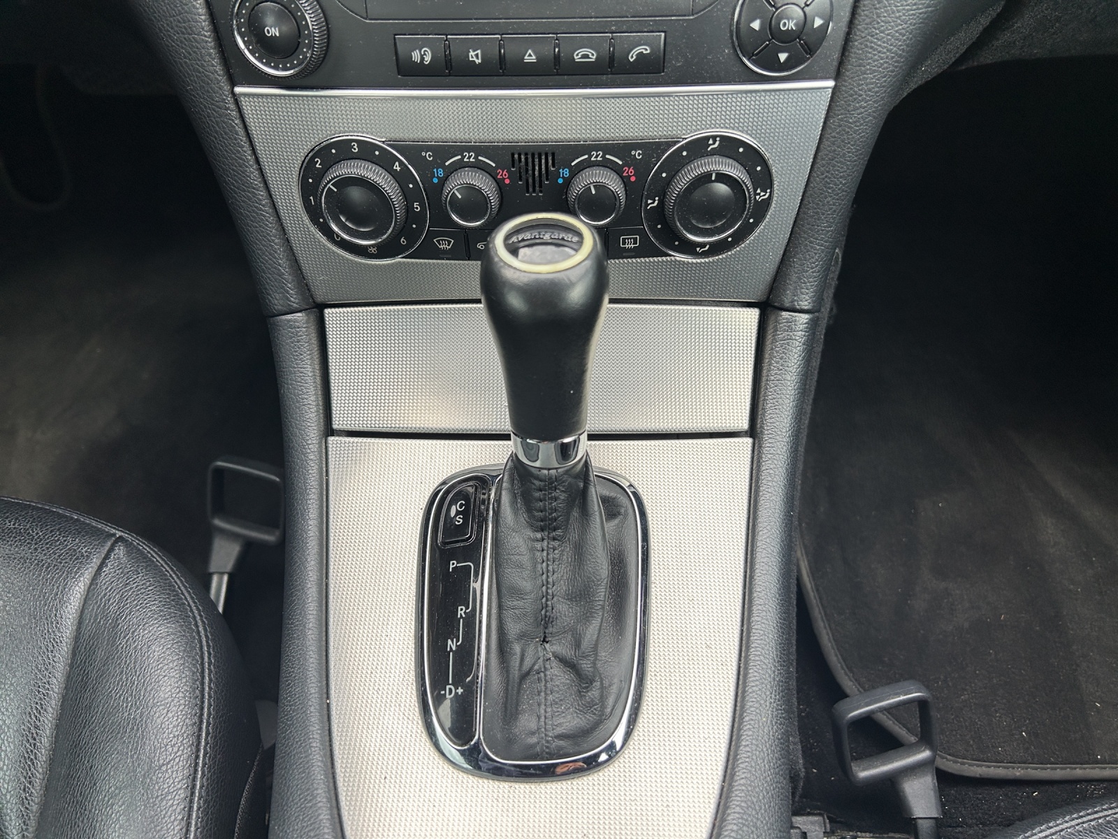 MERCEDES-BENZ CLK 200 Kompressor Avantgarde-image-10