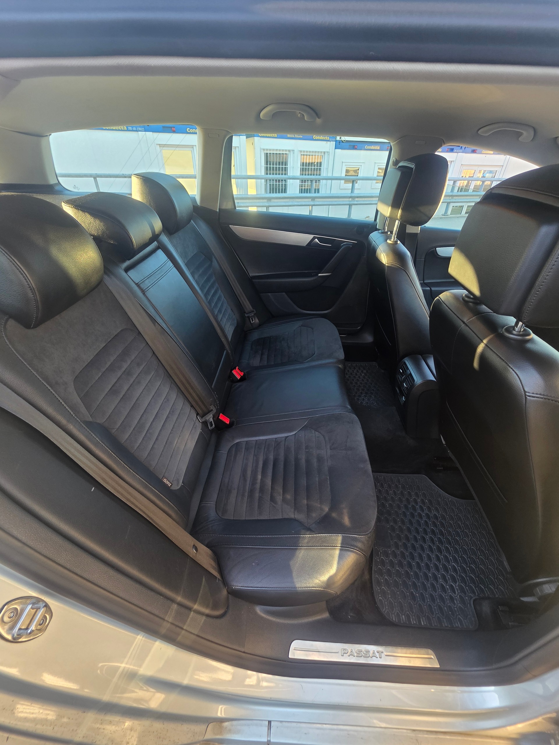 VW 2.0 TDI 177 BlueMT High.DSG 4m-image-4