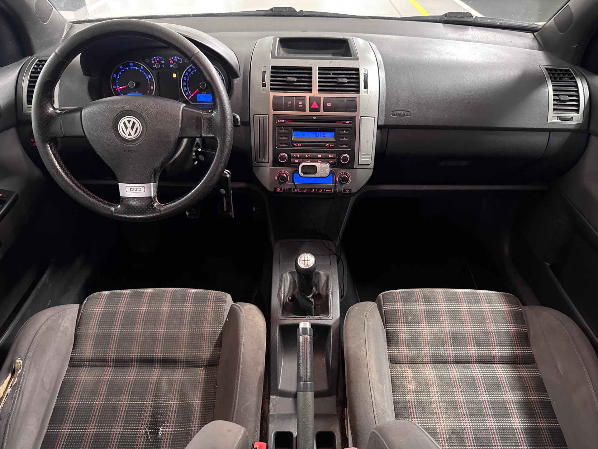 VW Polo 1.8 20V Turbo GTI-image-10