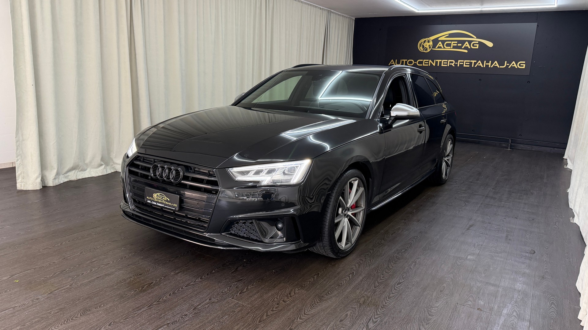 AUDI S4 Avant 3.0 TFSI quattro tiptronic-image-0