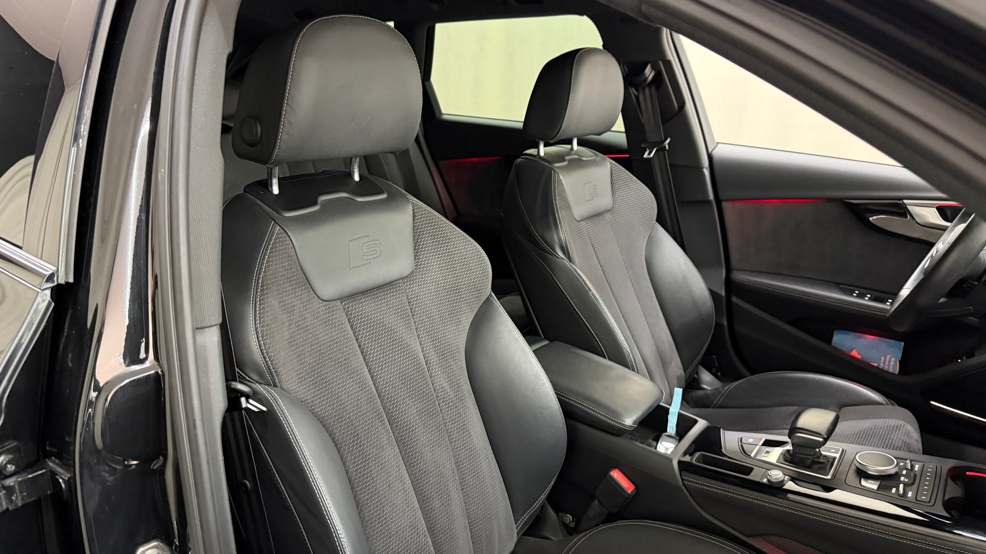 AUDI S4 Avant 3.0 TFSI quattro tiptronic-image-13