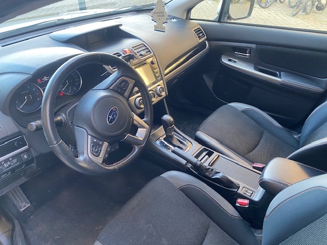 SUBARU 2.0i Swiss Two-image-4