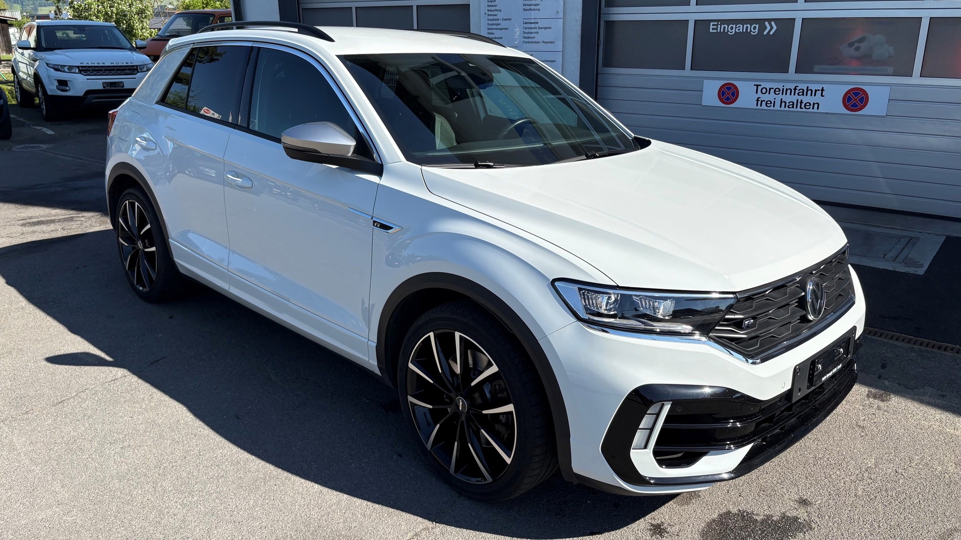 VW T-Roc 2.0 TSI R DSG 4Motion-image-0