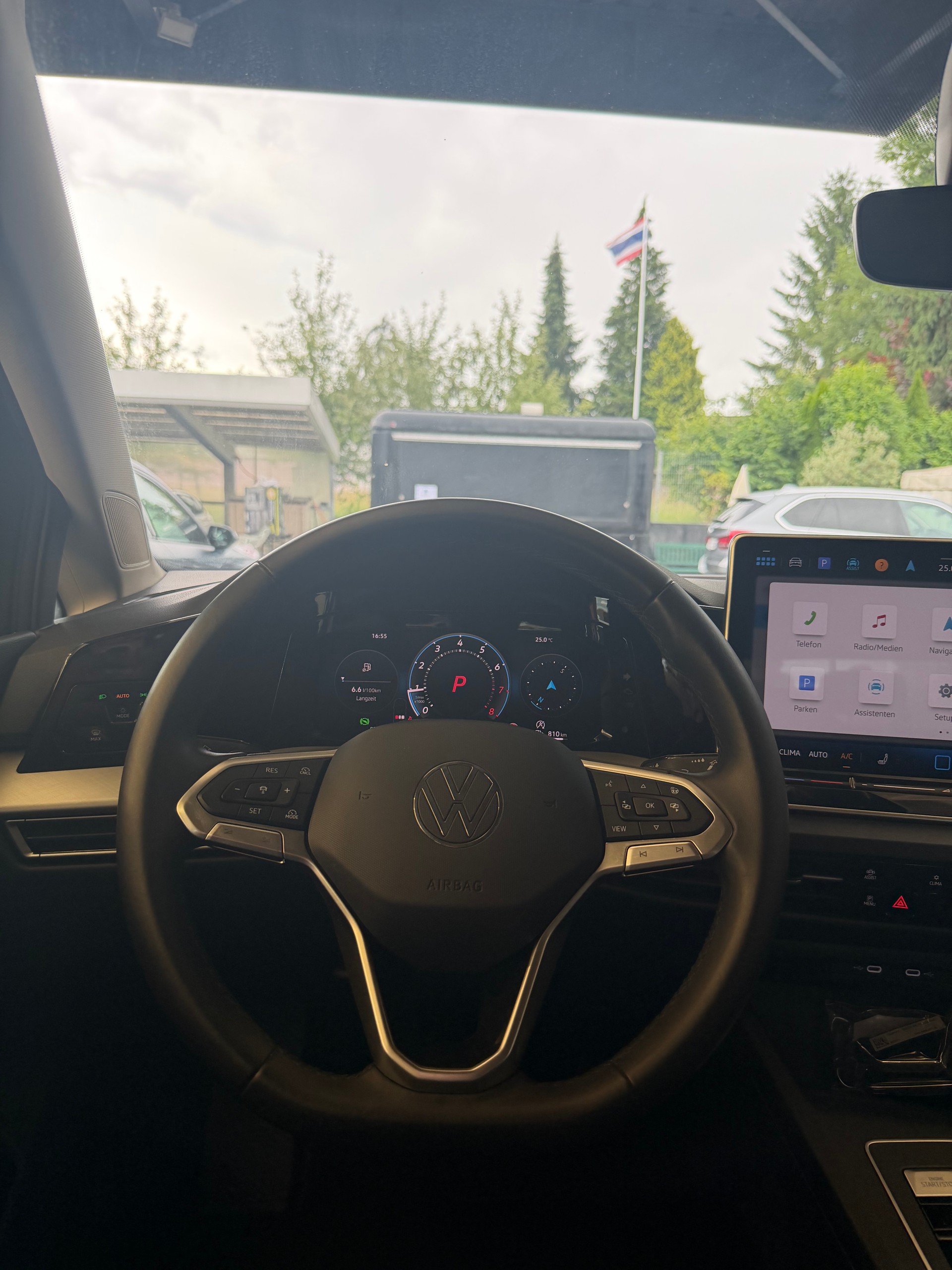 VW Golf VIII 1.5 eTSI Life DSG-image-10