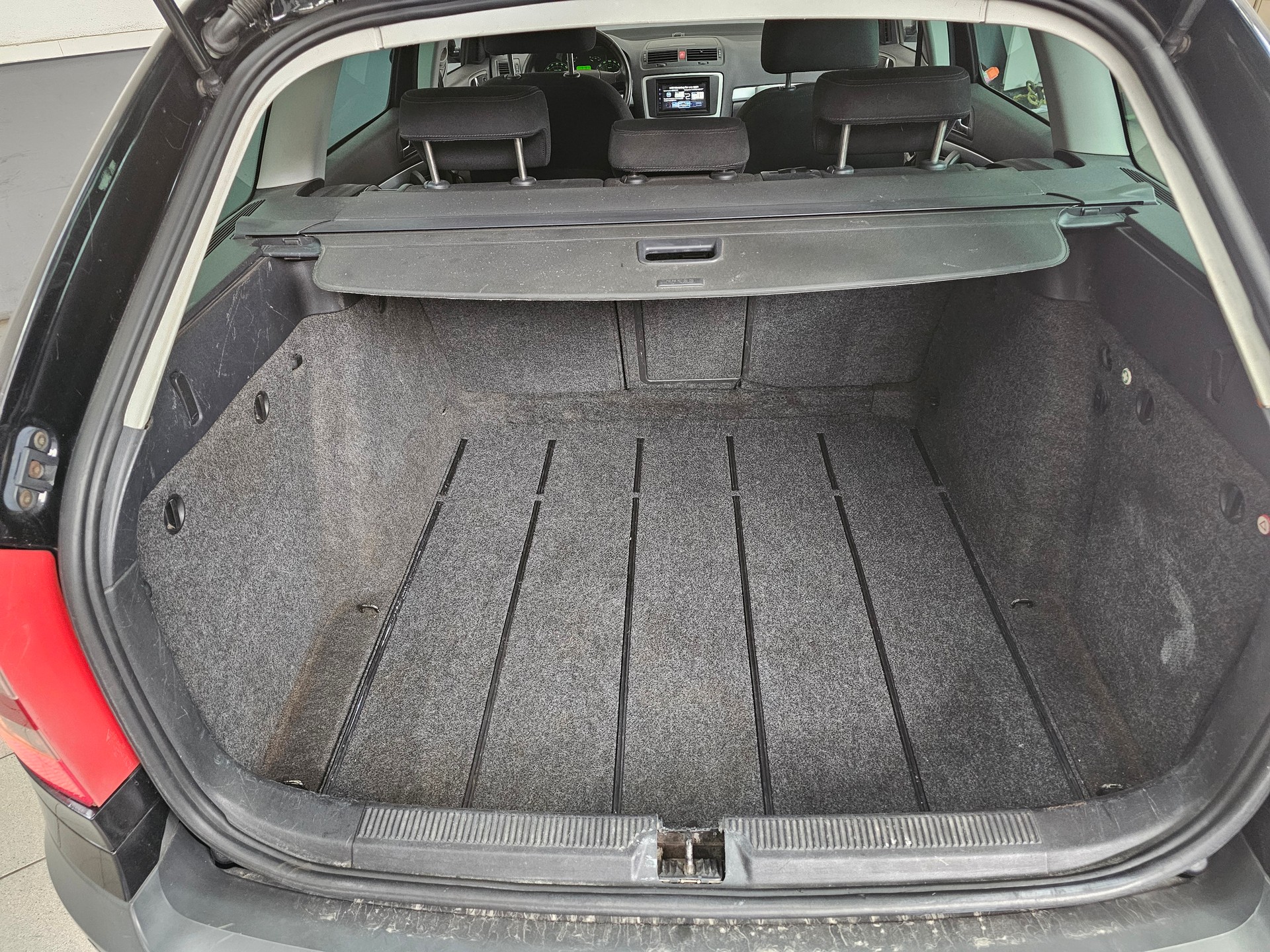 SKODA Octavia Scout 2.0 TDI 4x4-image-5