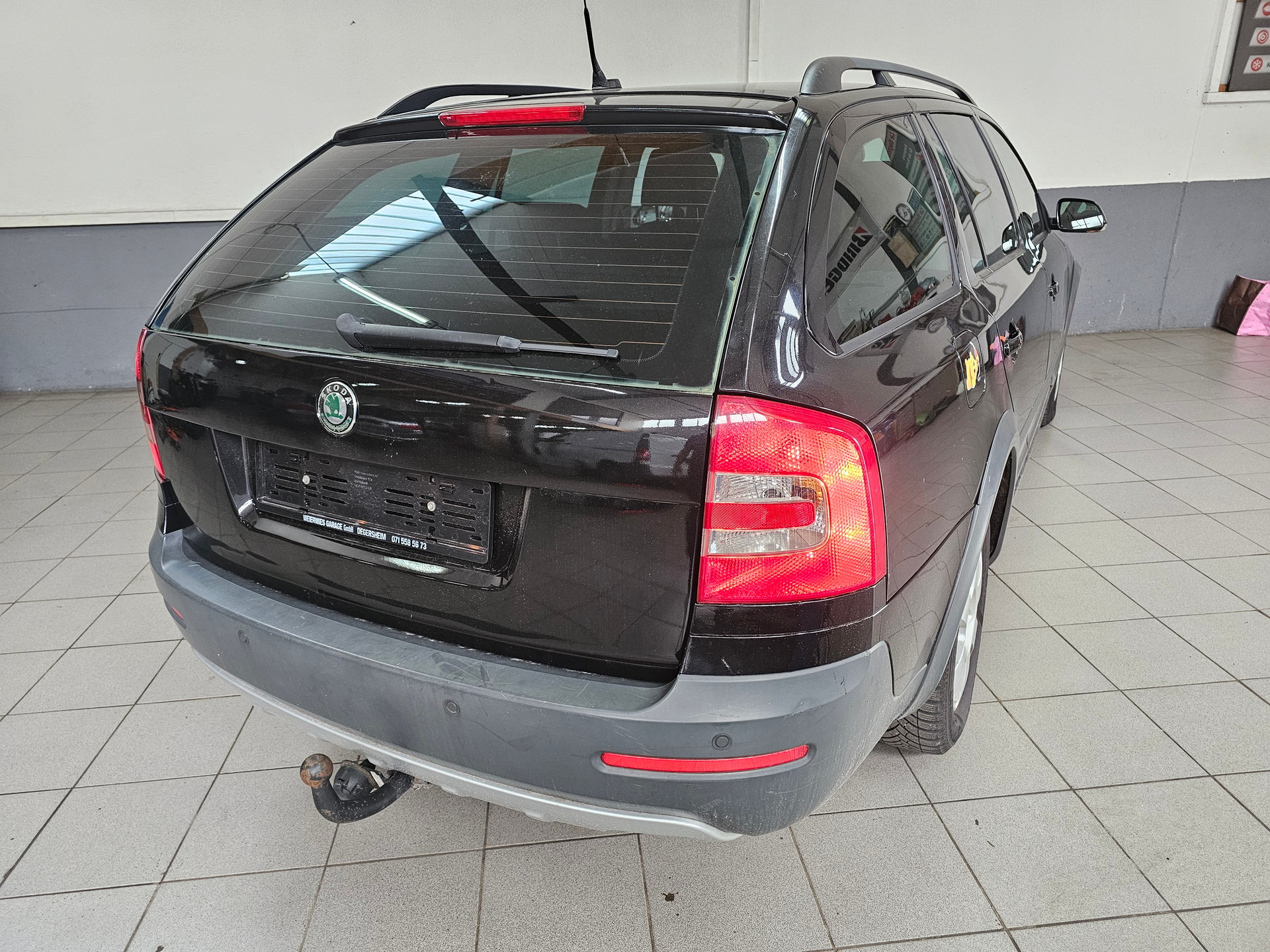 SKODA Octavia Scout 2.0 TDI 4x4-image-6