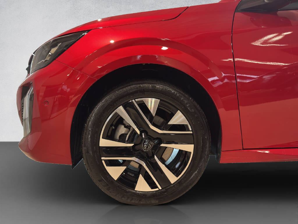 PEUGEOT 208 1.2 Hybrid Allure-image-6