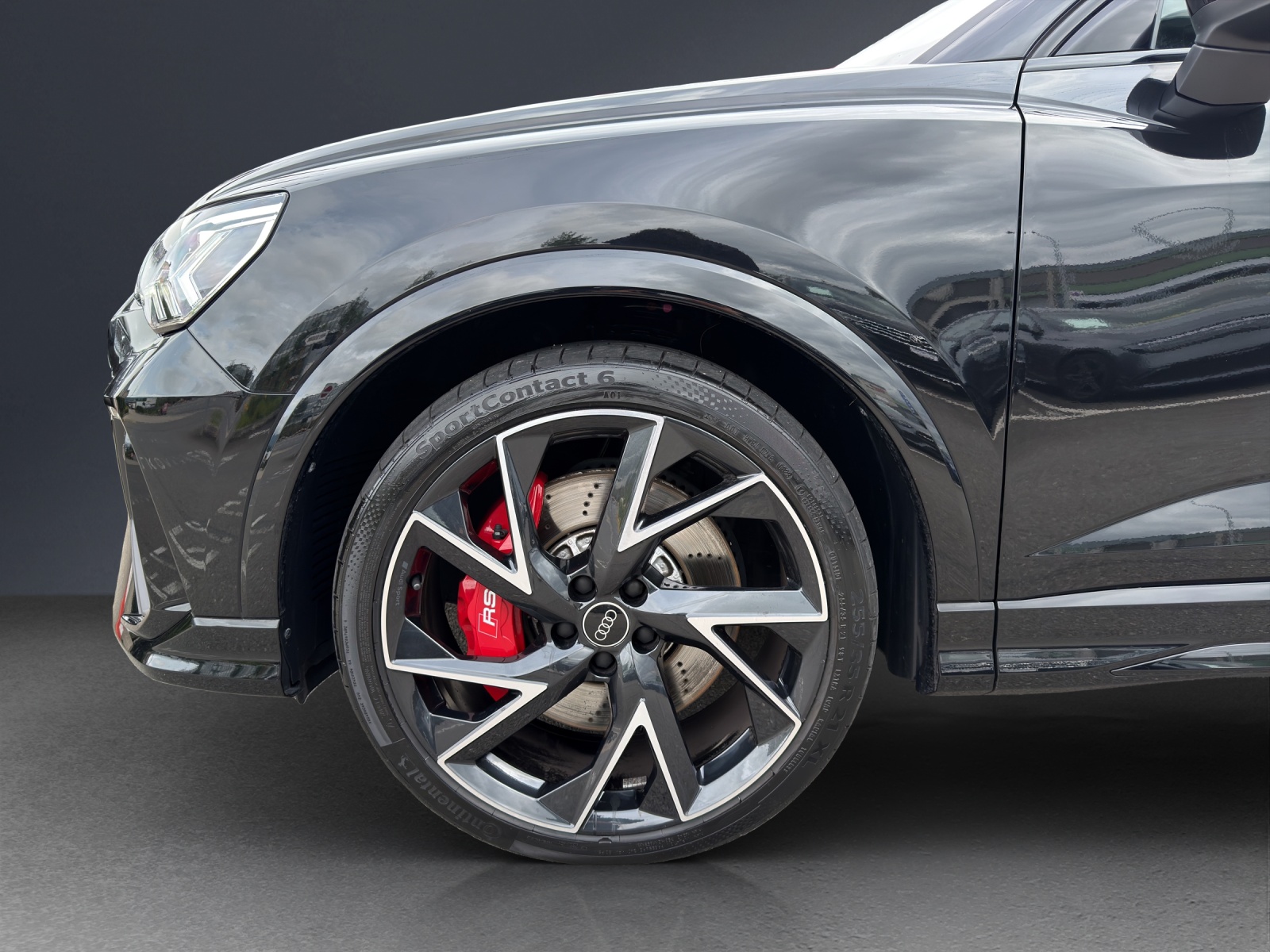 AUDI RS Q3 Sportback quattro S tronic-image-9