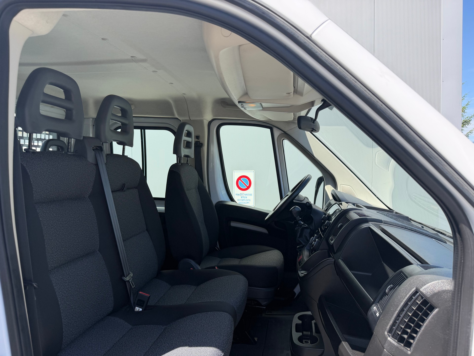 FIAT Ducato 35 2.3 MJ*TOP ZUSTAND*NUR 44000 KM*7-PLÄTZE*KLIMA*AHK*-image-22