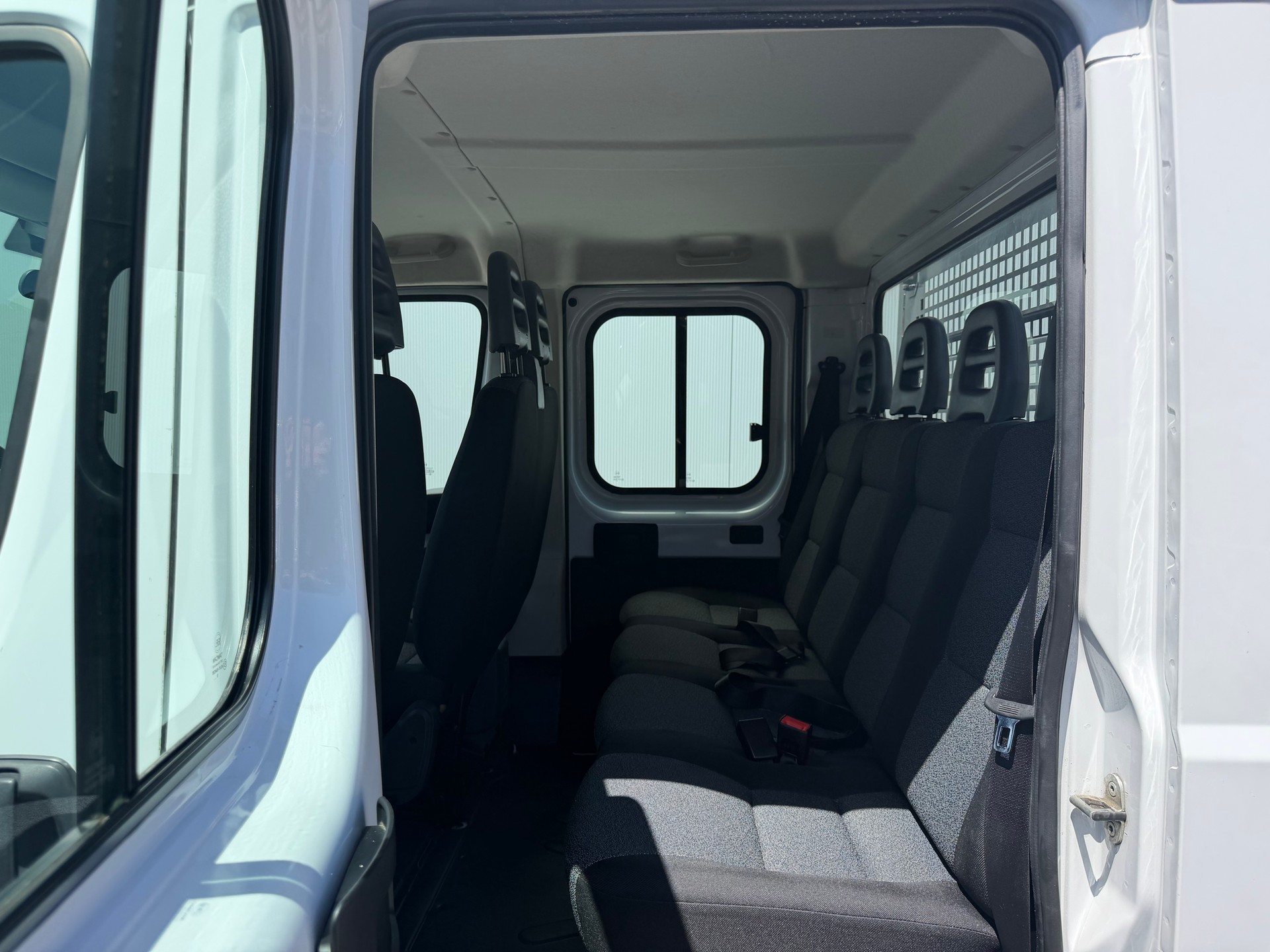 FIAT Ducato 35 2.3 MJ*TOP ZUSTAND*NUR 44000 KM*7-PLÄTZE*KLIMA*AHK*-image-10