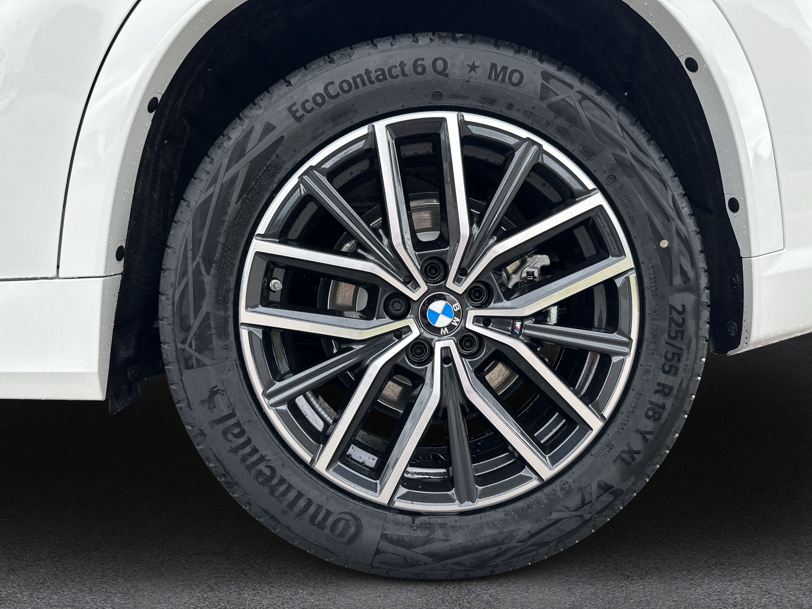 BMW X1 xDrive 23i 48V M Sport-image-9