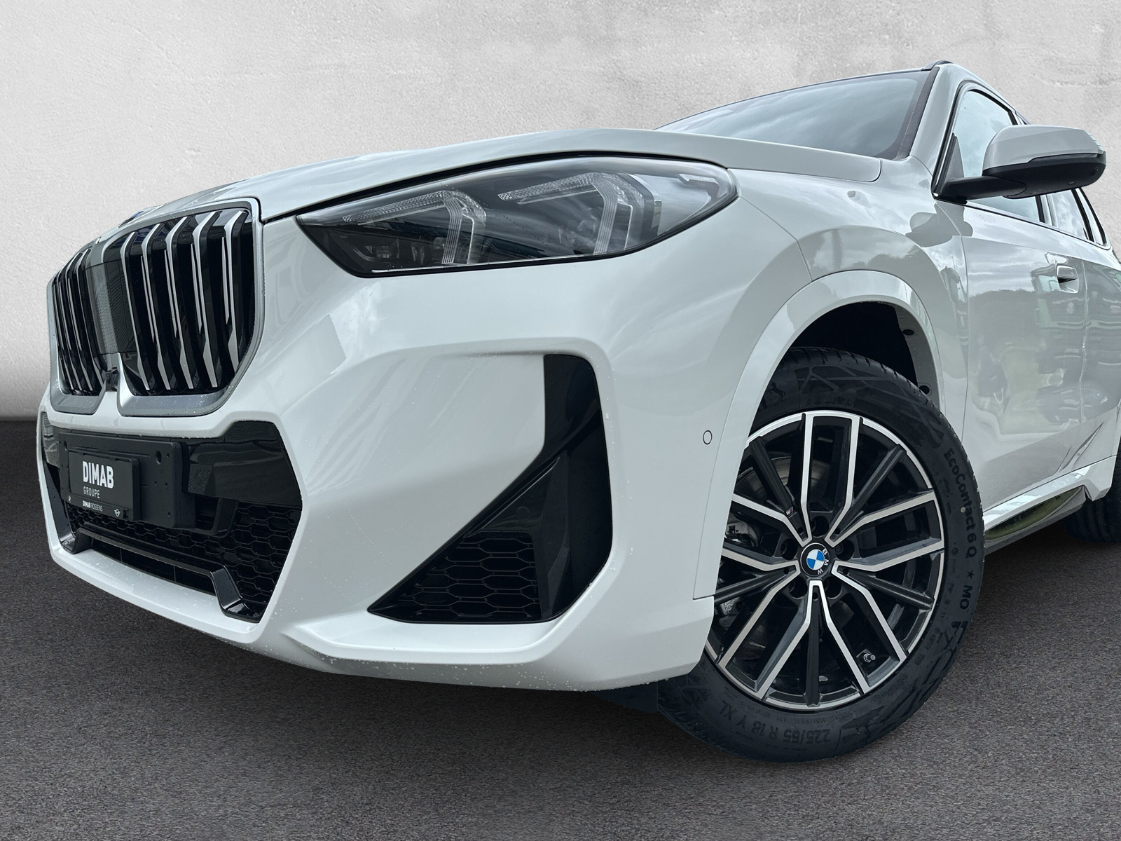 BMW X1 xDrive 23i 48V M Sport-image-8