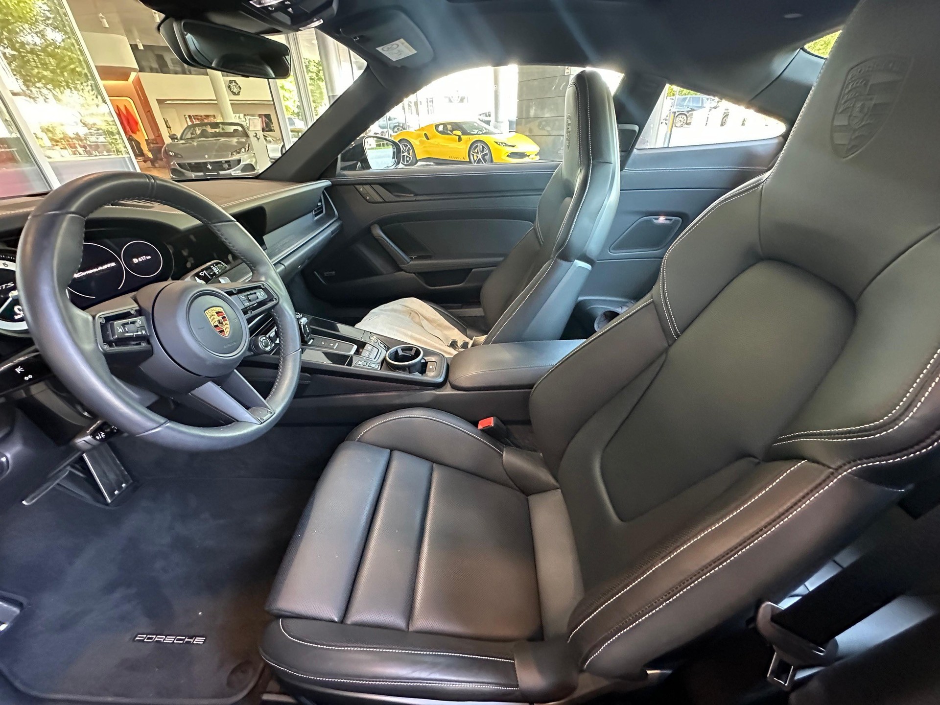 PORSCHE 911 3.0 Carrera 4 GTS PDK-image-5