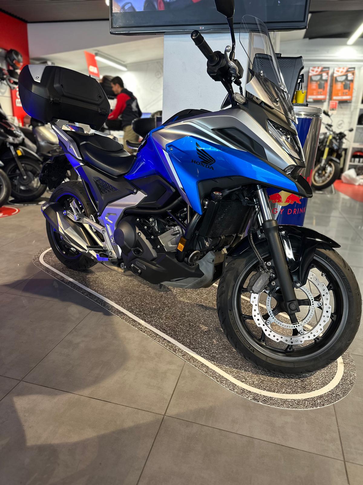 HONDA NC 750 X DCT (35kW)-showroom-element-1