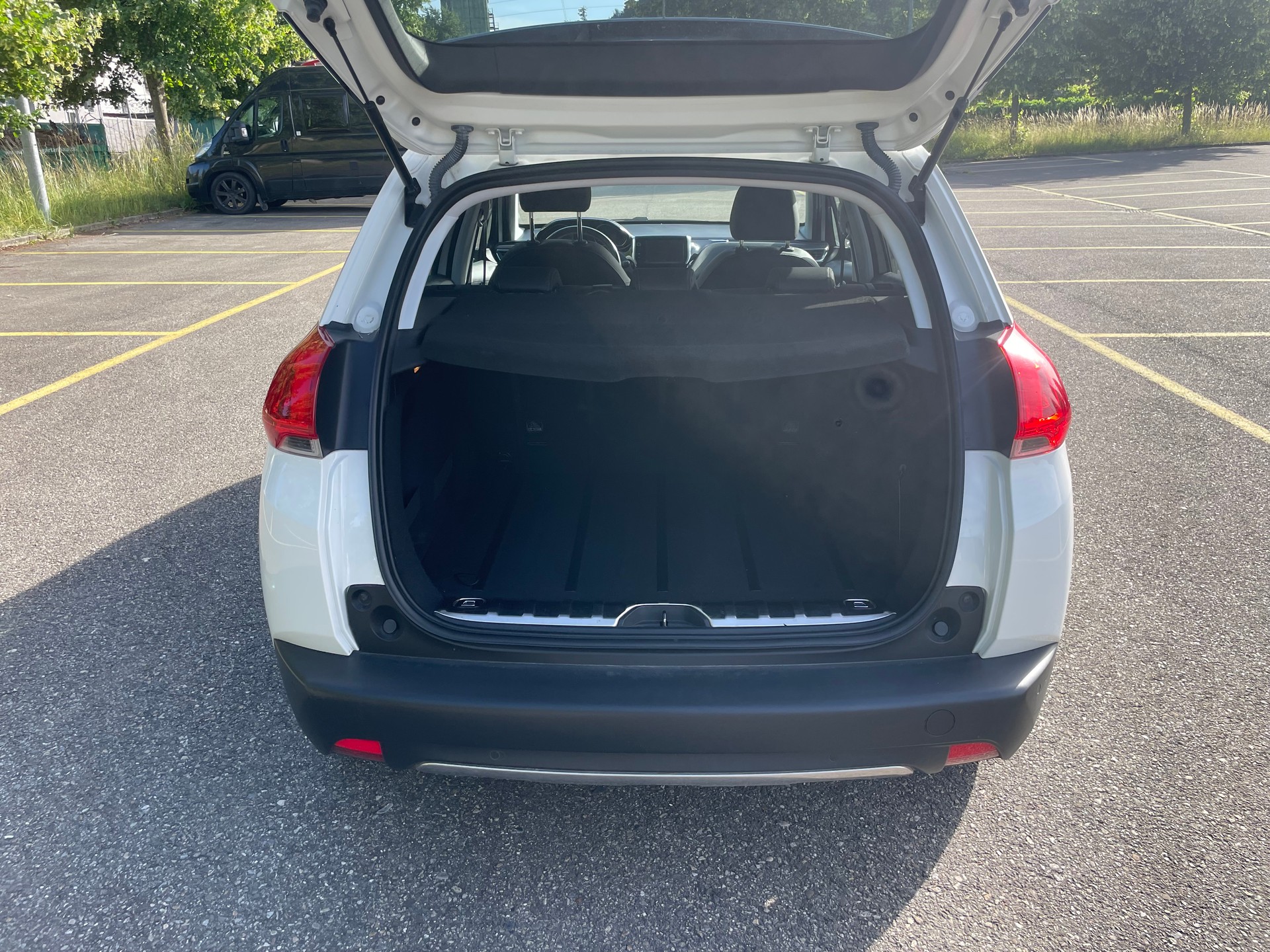 PEUGEOT 2008 1.6 VTI Active-image-13