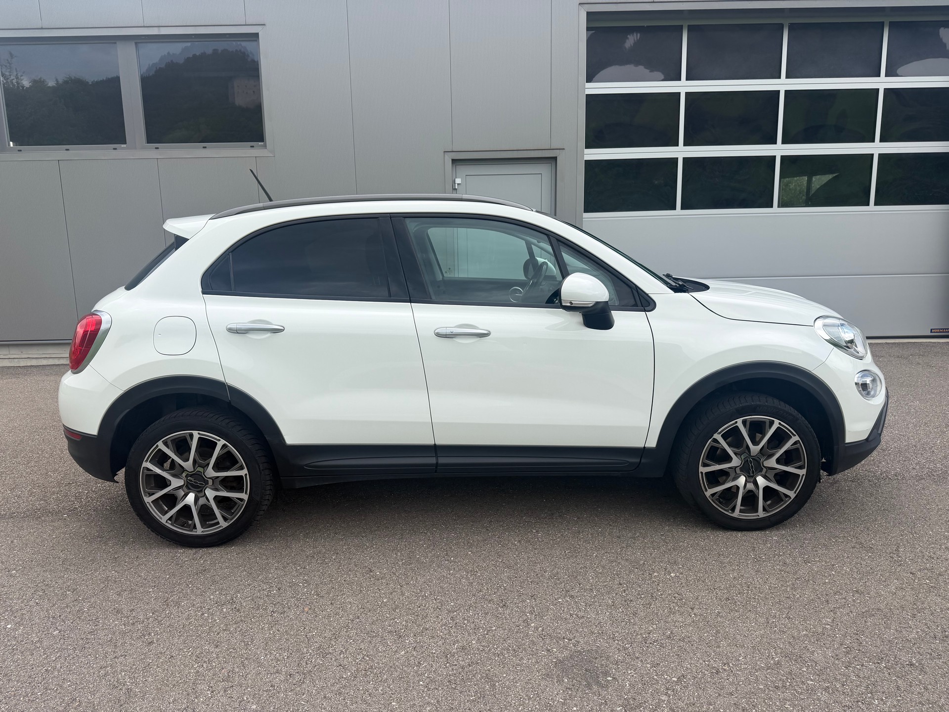 FIAT 500X 1.4T Cross Plus 4x4 Automatic-image-3