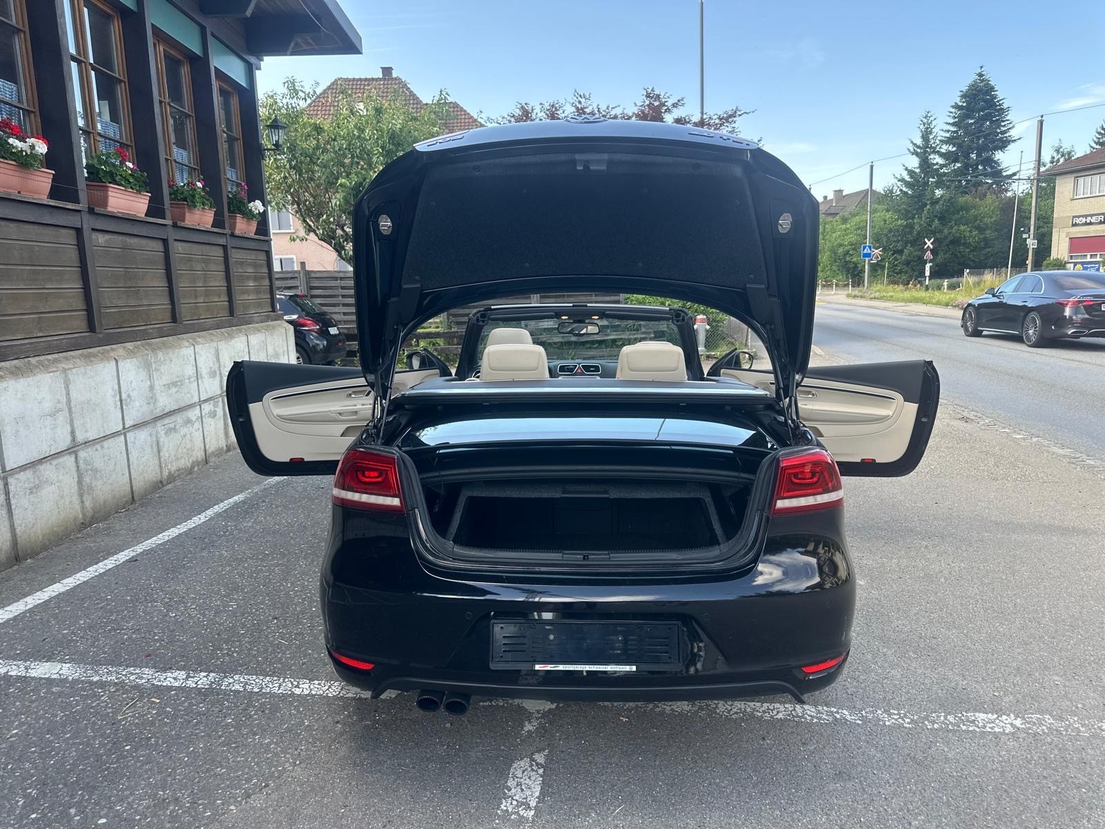 VW Eos 2.0 TSI DSG-image-10