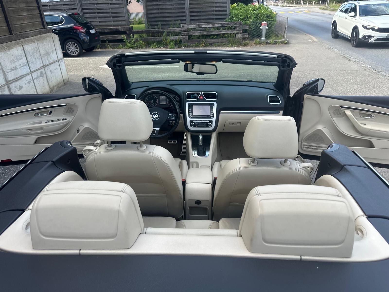 VW Eos 2.0 TSI DSG-image-11