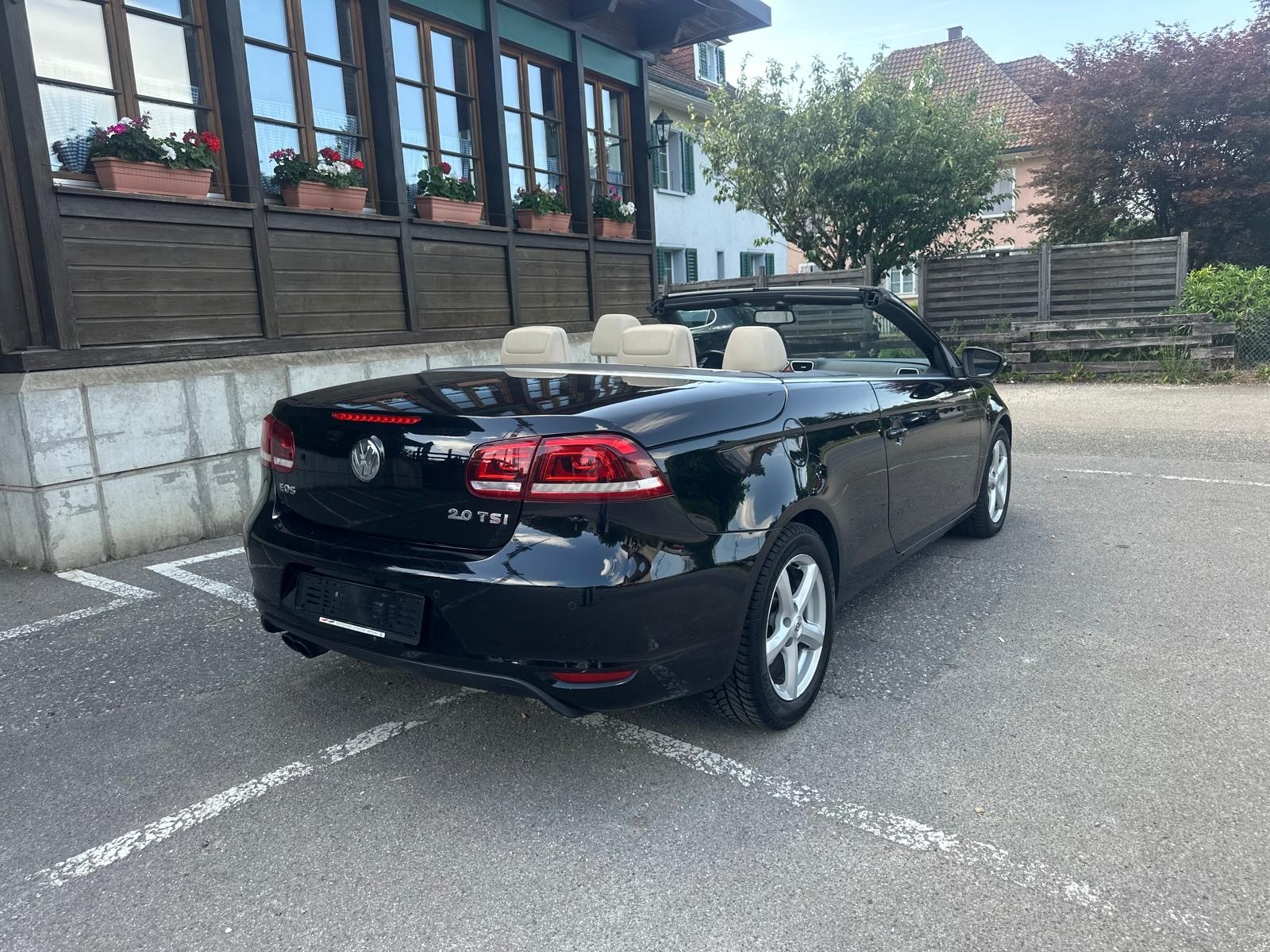 VW Eos 2.0 TSI DSG-image-5