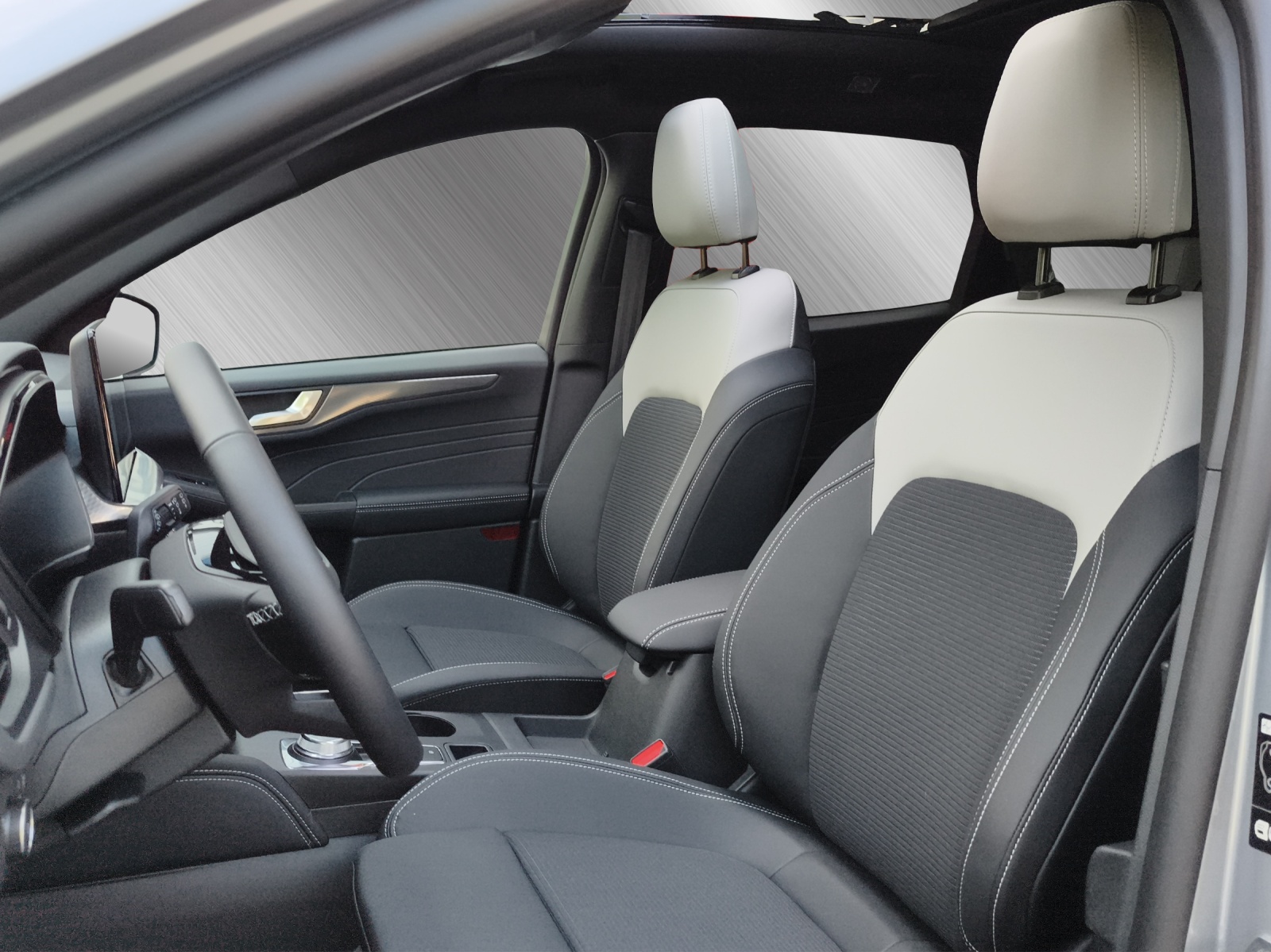 FORD Kuga 2.5 Hybrid Sound Edition 4x4-image-13