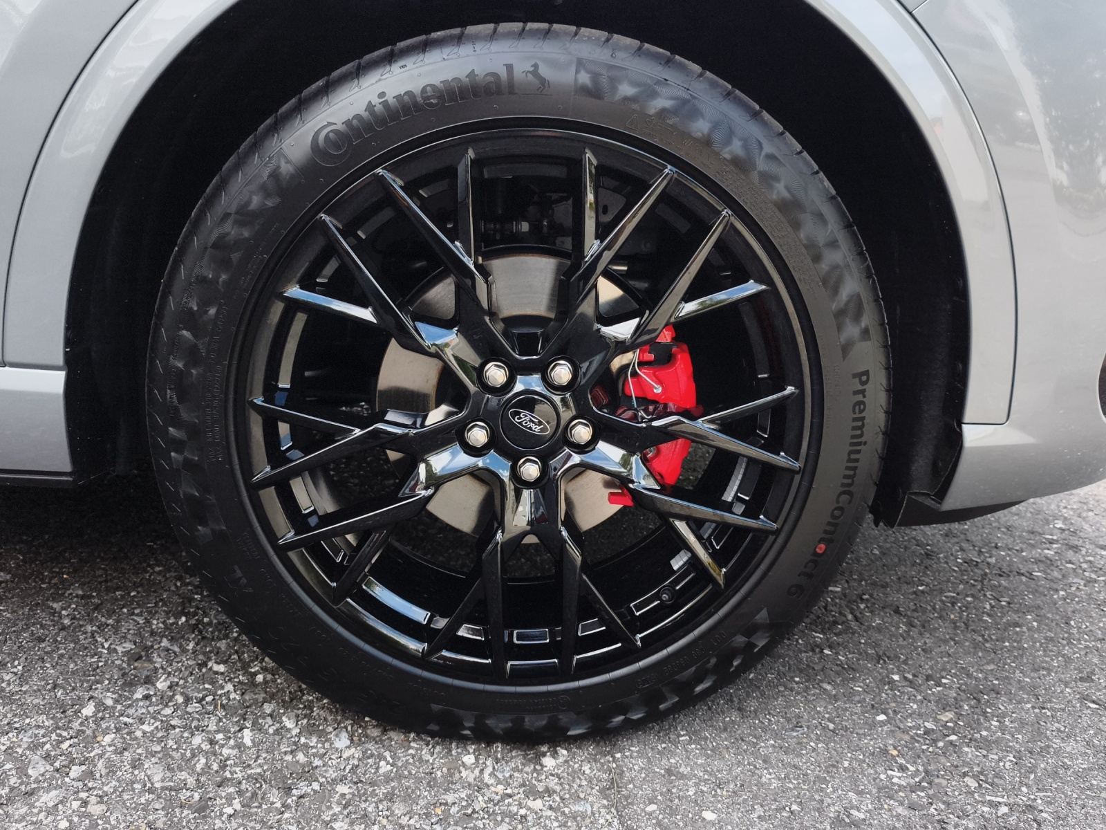 FORD Kuga 2.5 Hybrid Sound Edition 4x4-image-24