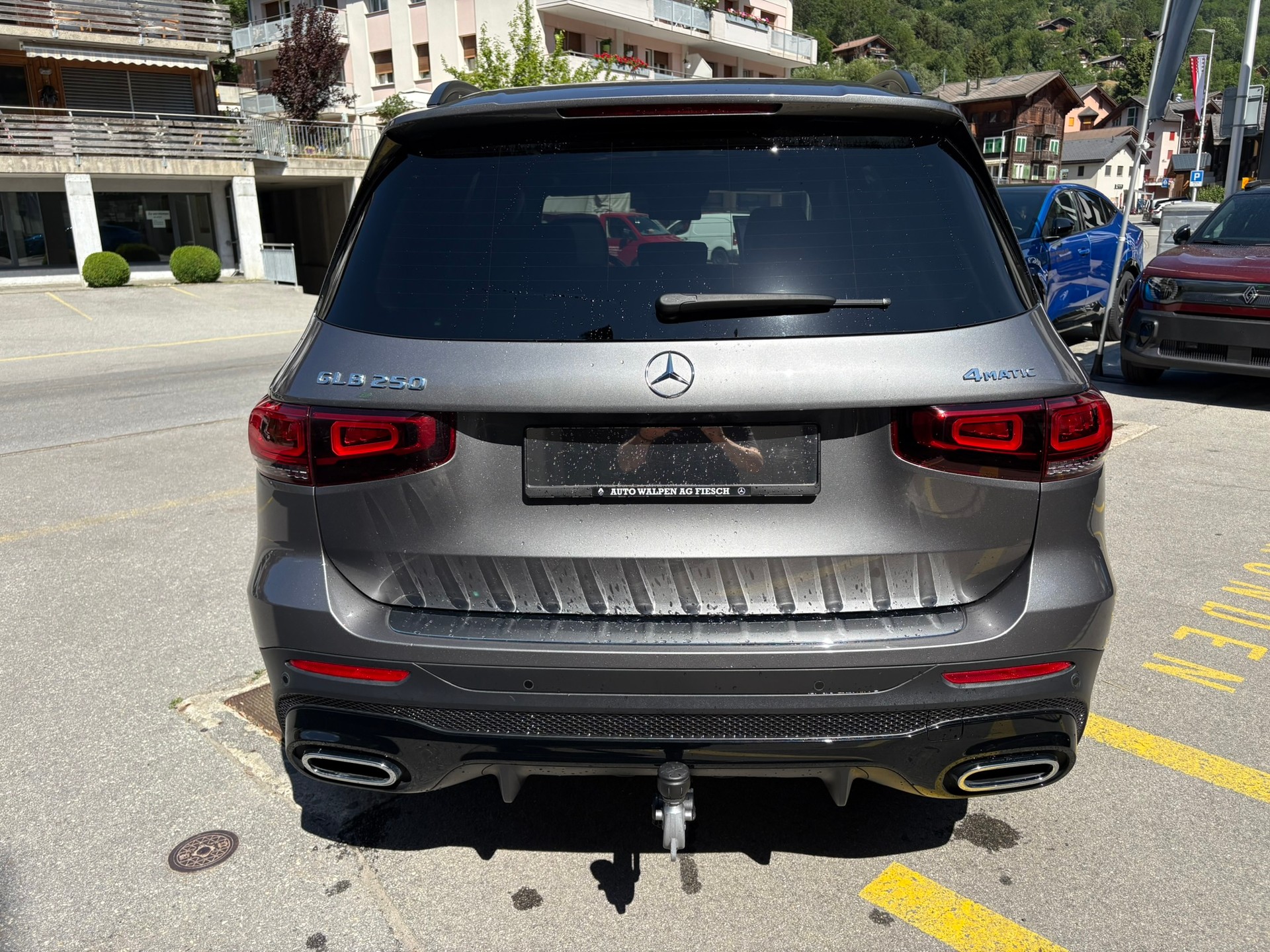 MERCEDES-BENZ GLB 250 4Matic 8G-Tronic-image-5