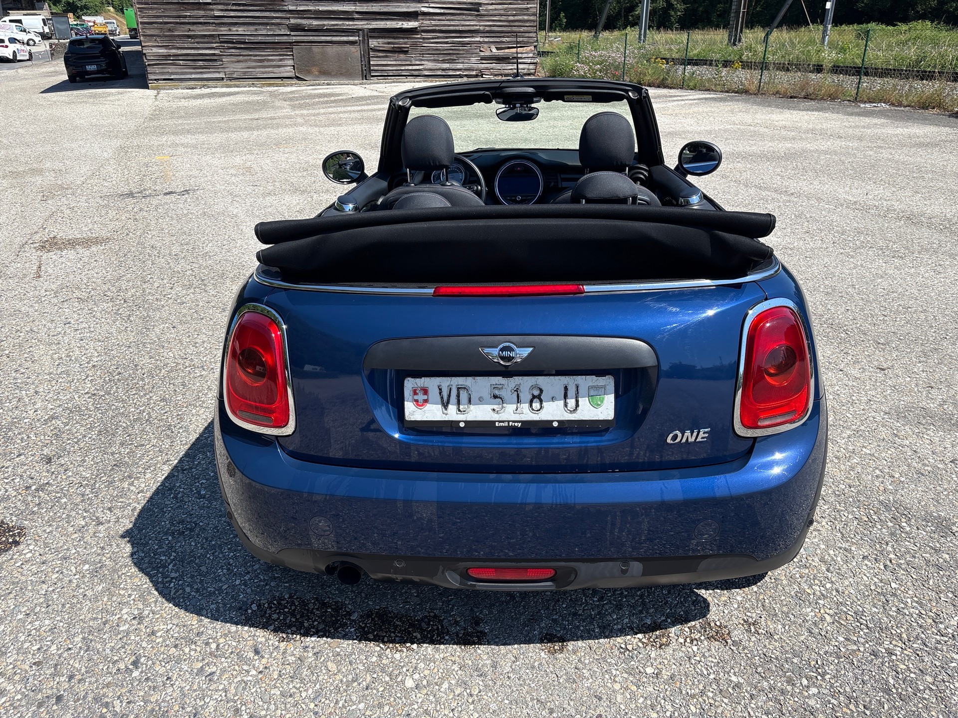 MINI One Cabriolet-image-4