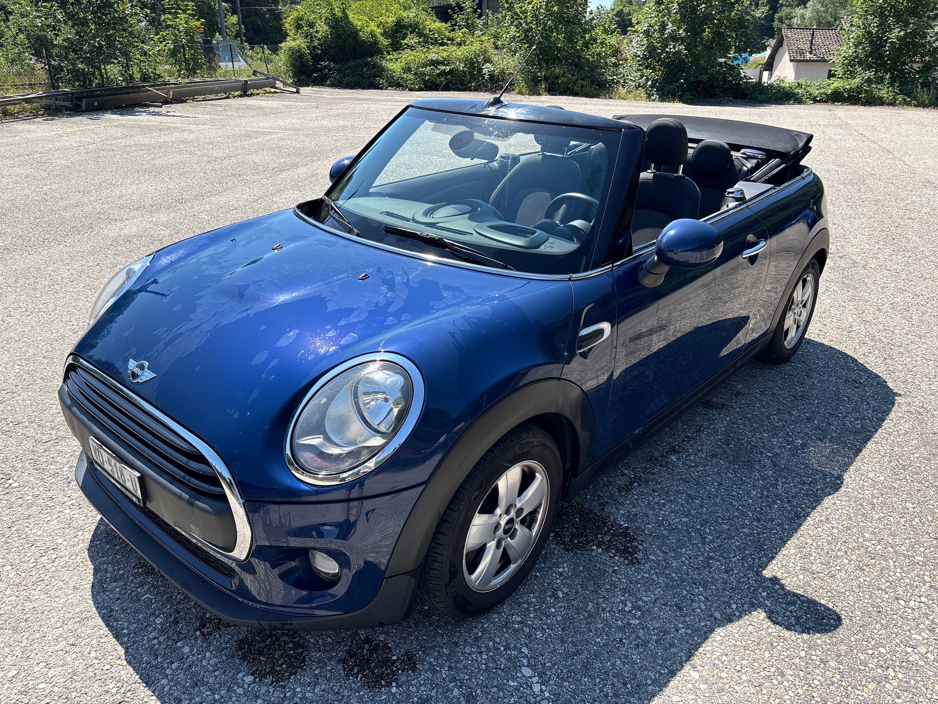 MINI One Cabriolet-image-1