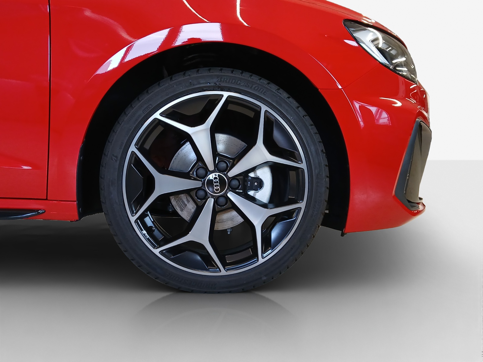 AUDI A1 Sportback 30 TFSI S Line Attraction S-tronic-image-14