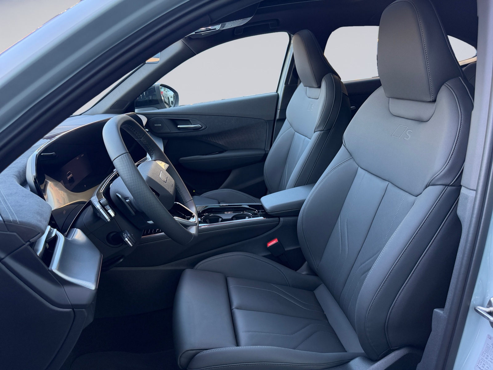 AUDI Q3 Sportback TFSI quattro 195 kW S tronic-image-6