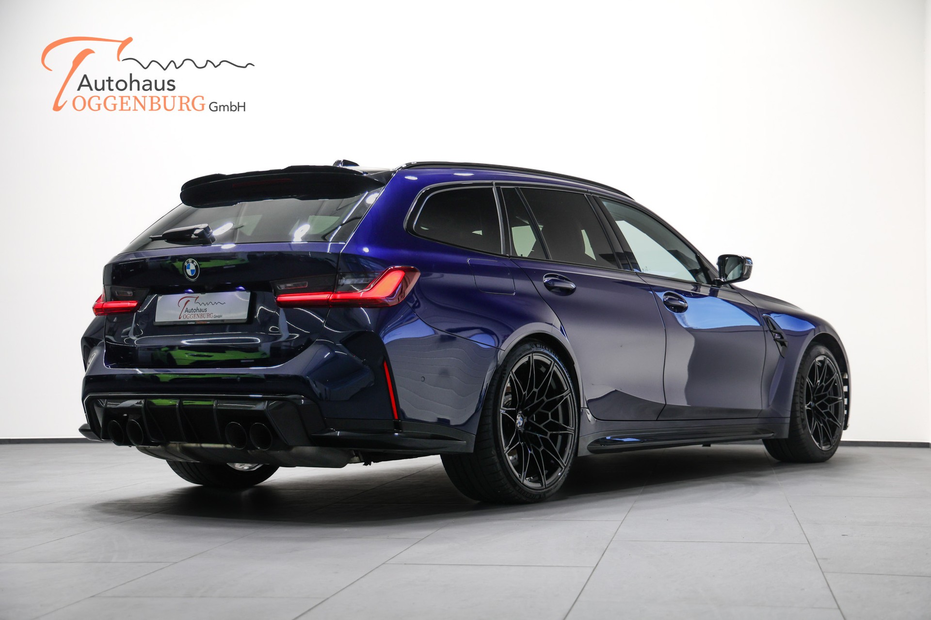 BMW M3 Touring xDrive Competition M-image-5