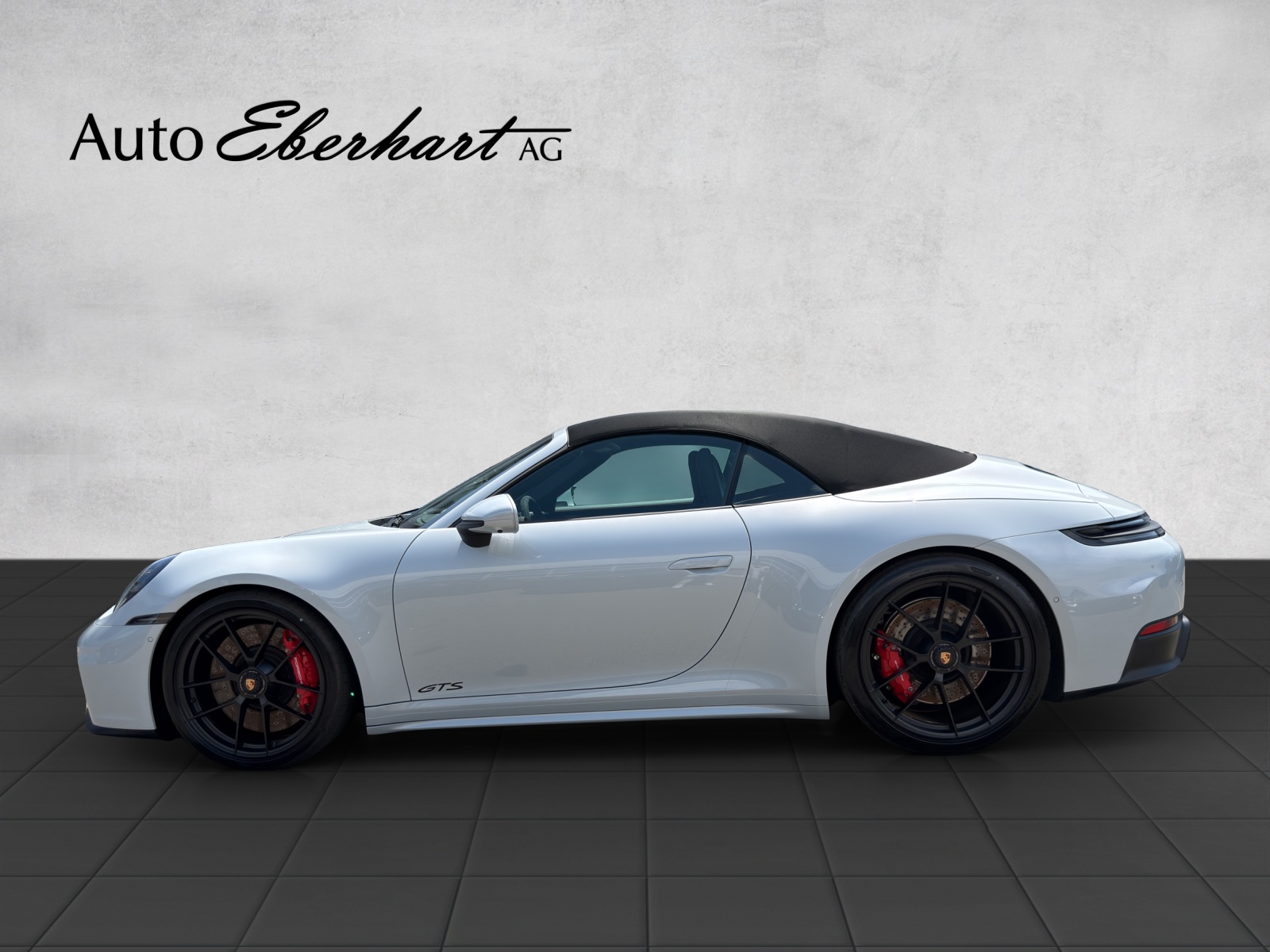 PORSCHE 911 Carrera 4 GTS Cabriolet Eisgrau-image-2