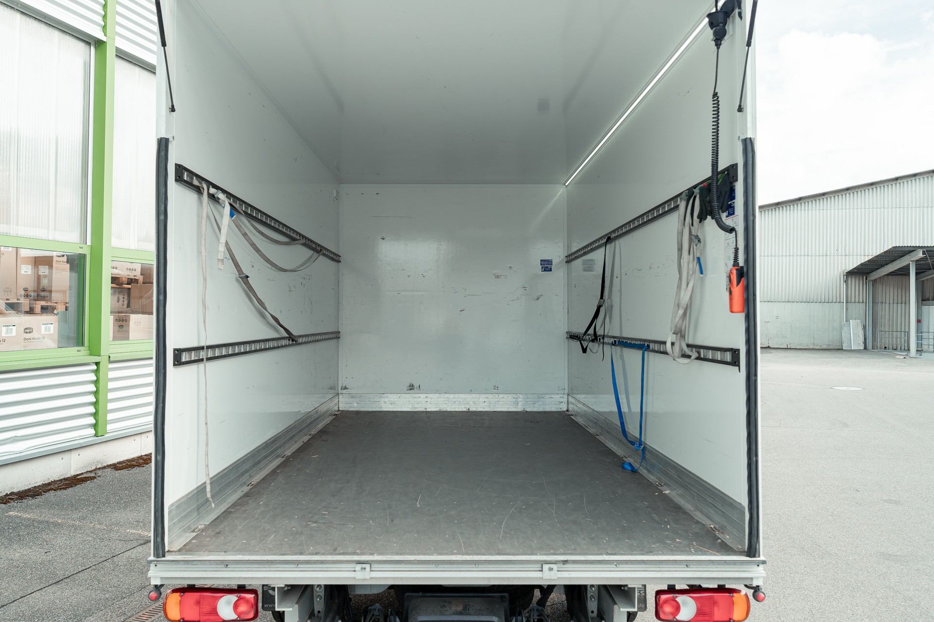PEUGEOT 2.2 BlueHDi 165-image-5
