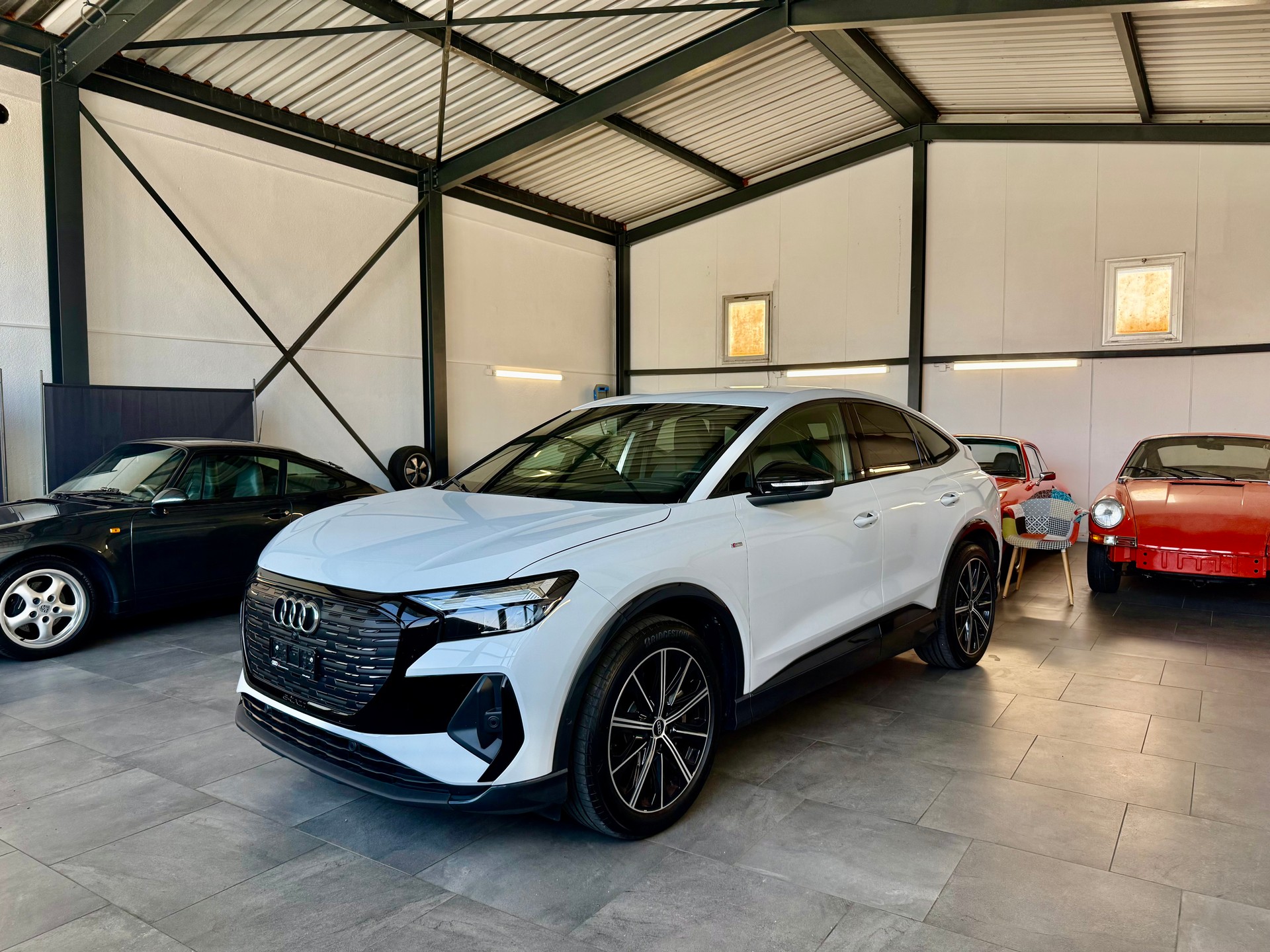 AUDI Q4 SB e-tron 45 Sport Quattro S Line-image-2