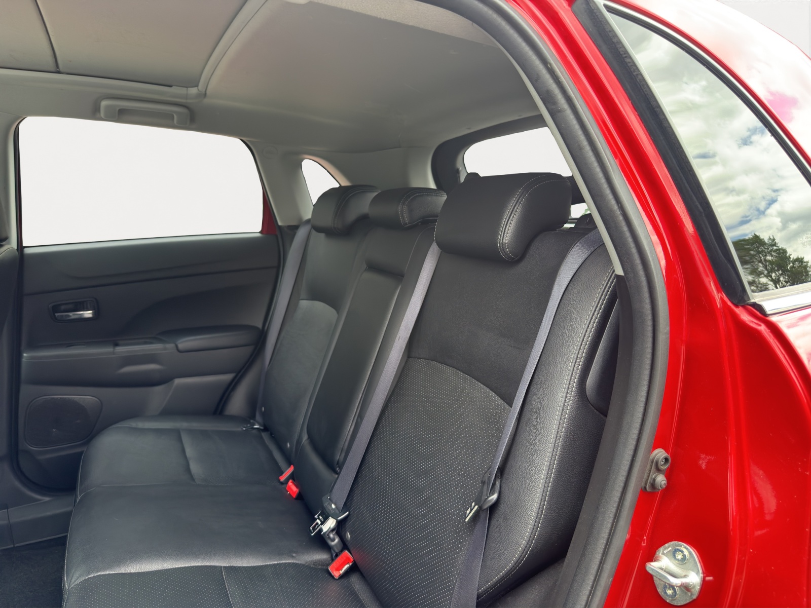 MITSUBISHI ASX 2.2 DID Navigator 4WD Automatic-image-9