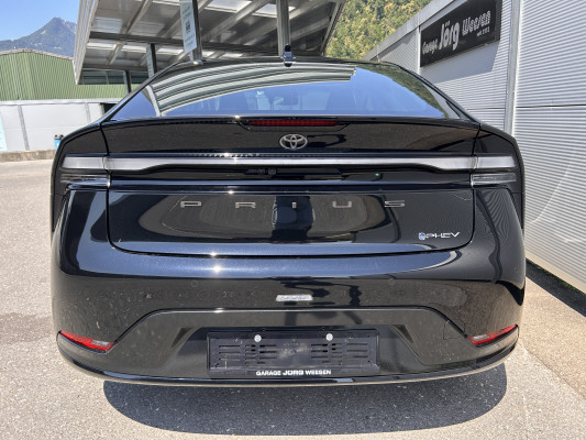 TOYOTA Prius 2.0 VVT-i PiH Prem.-image-4