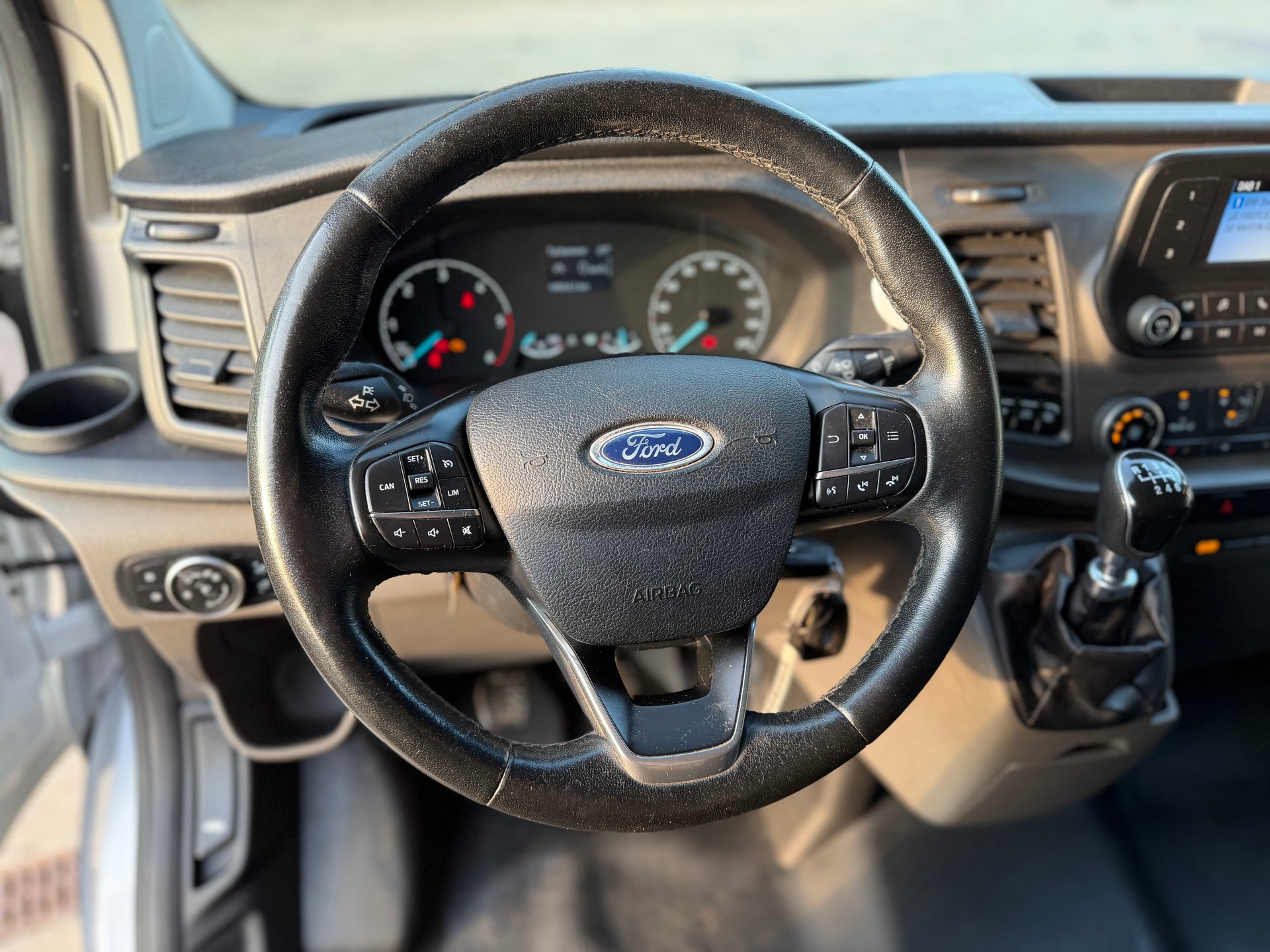FORD Transit Custom Van 320 L1H1 Trend-image-15
