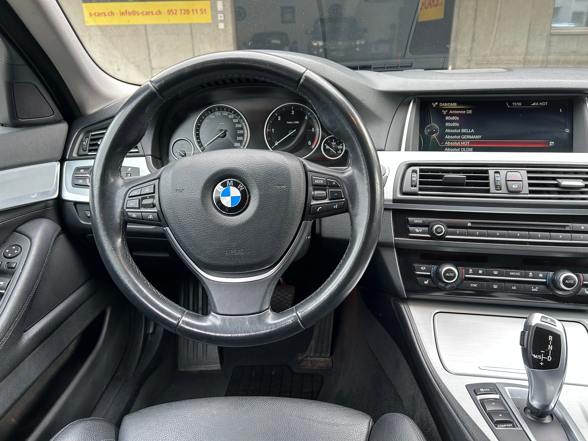 BMW 520d Touring xDrive Steptronic-image-8
